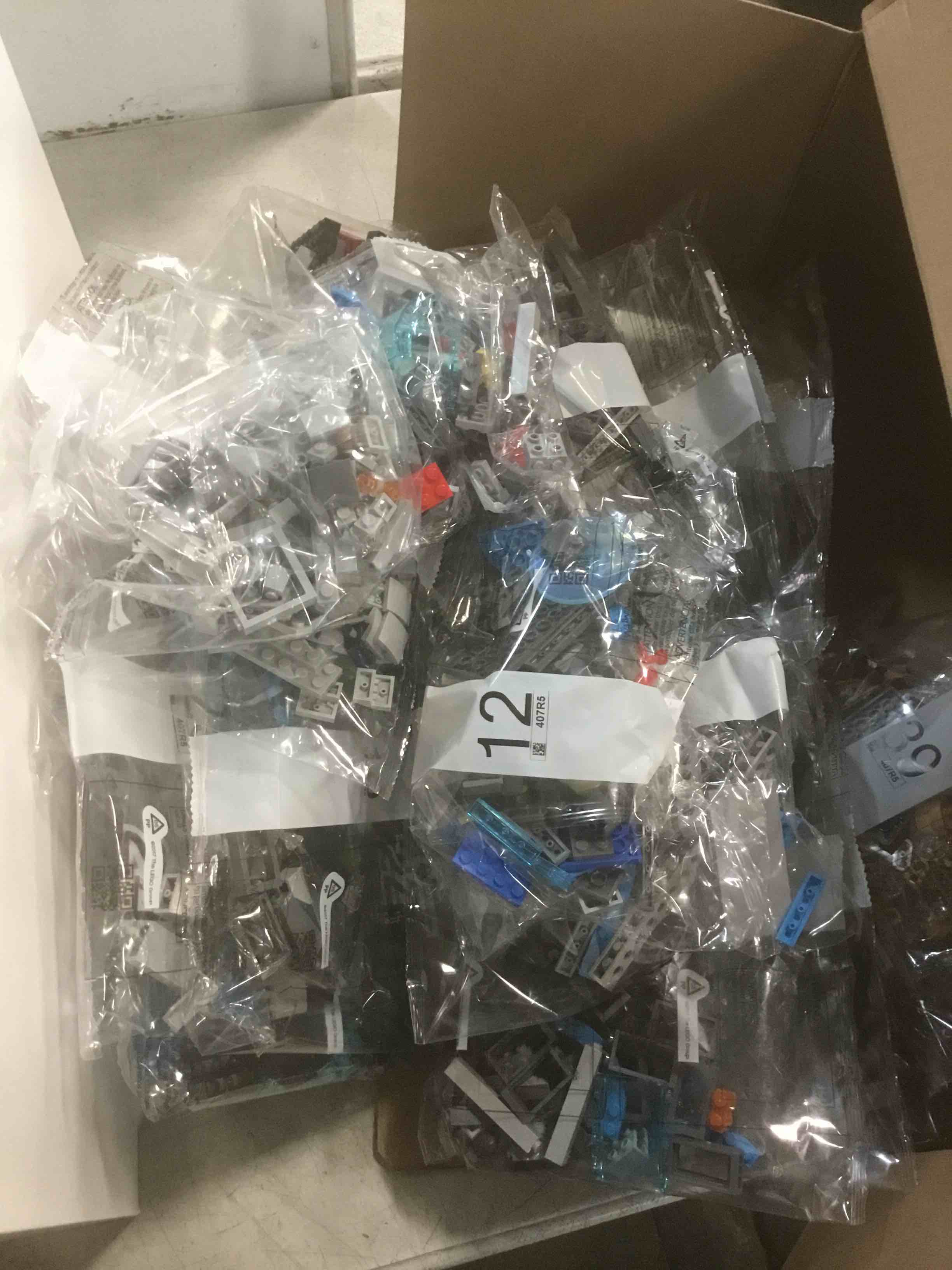 https://s3.amazonaws.com/lotting-images-prod/bidfta/PPE2306578_1744030301958.jpeg