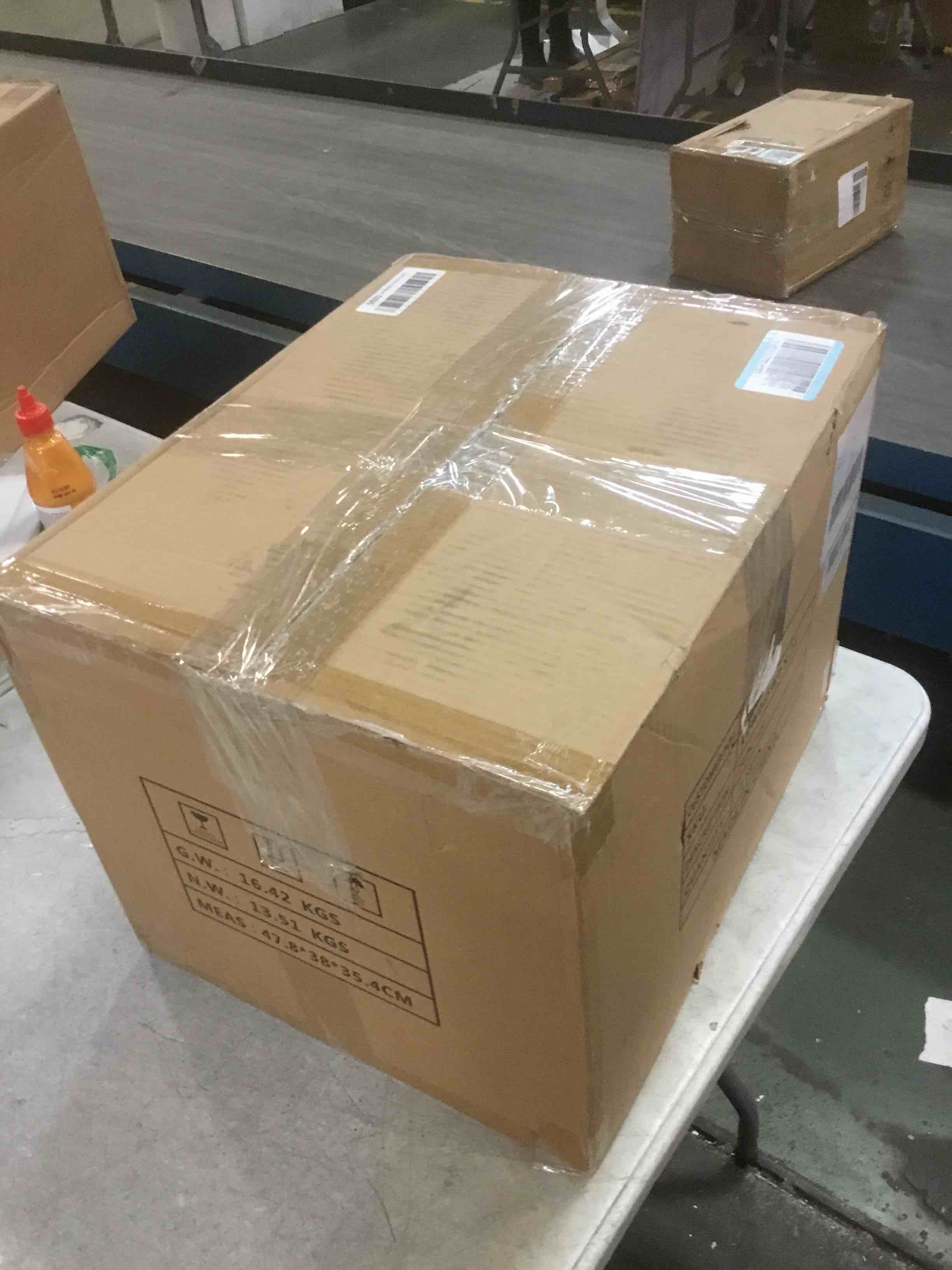 https://s3.amazonaws.com/lotting-images-prod/bidfta/PPE2307305_1744400562867.jpeg