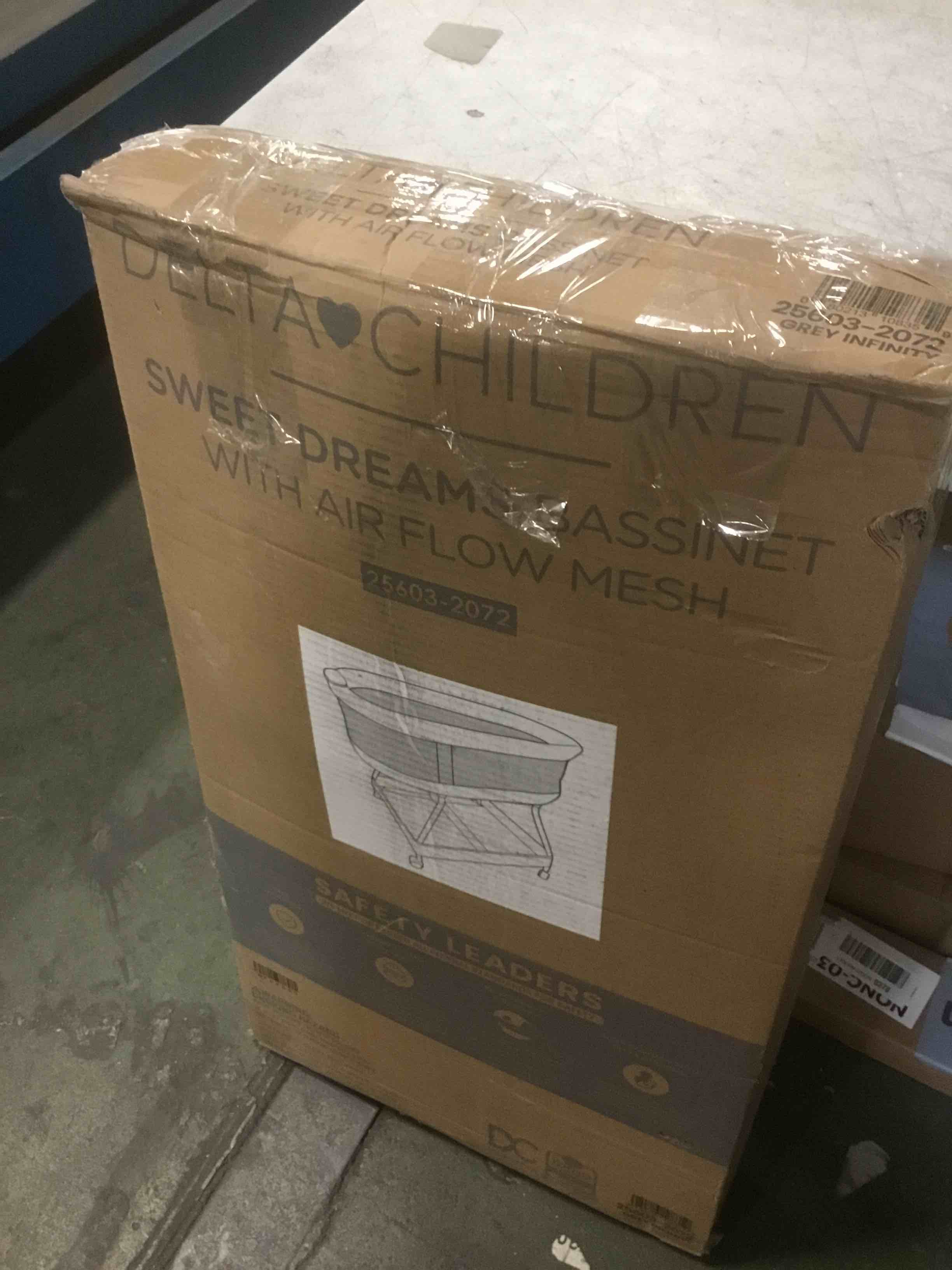 https://s3.amazonaws.com/lotting-images-prod/bidfta/PPE2307622_1744739839604.jpeg