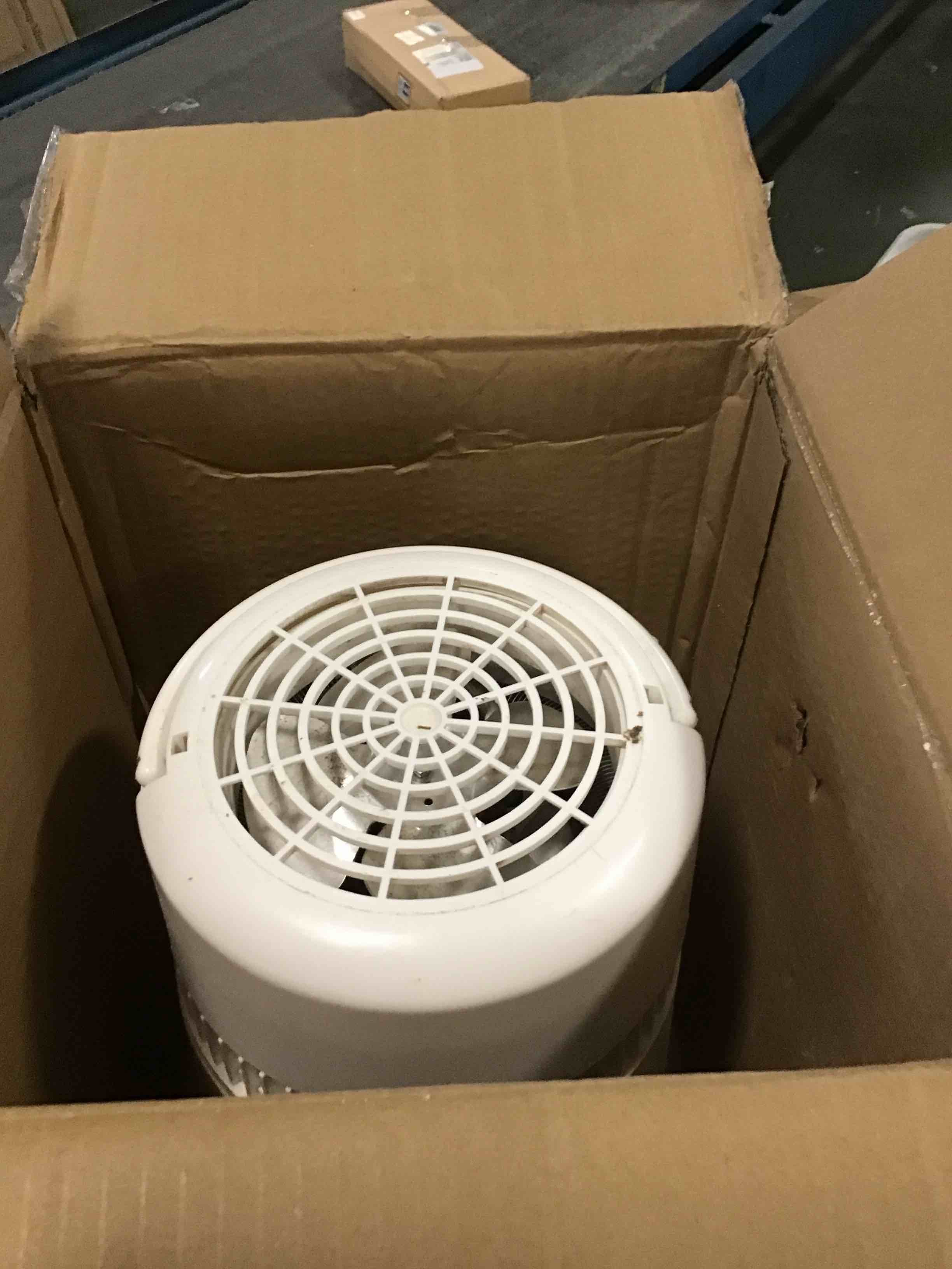 https://s3.amazonaws.com/lotting-images-prod/bidfta/PPE2308277_1742406364282.jpeg