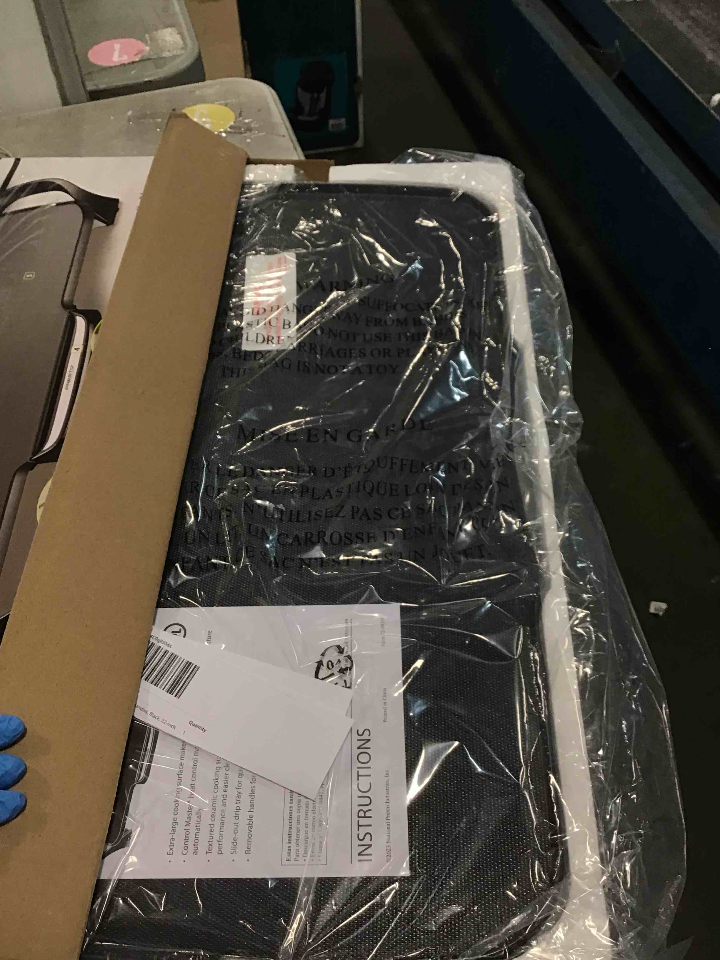 https://s3.amazonaws.com/lotting-images-prod/bidfta/PPE2308463_1742480935324.jpeg