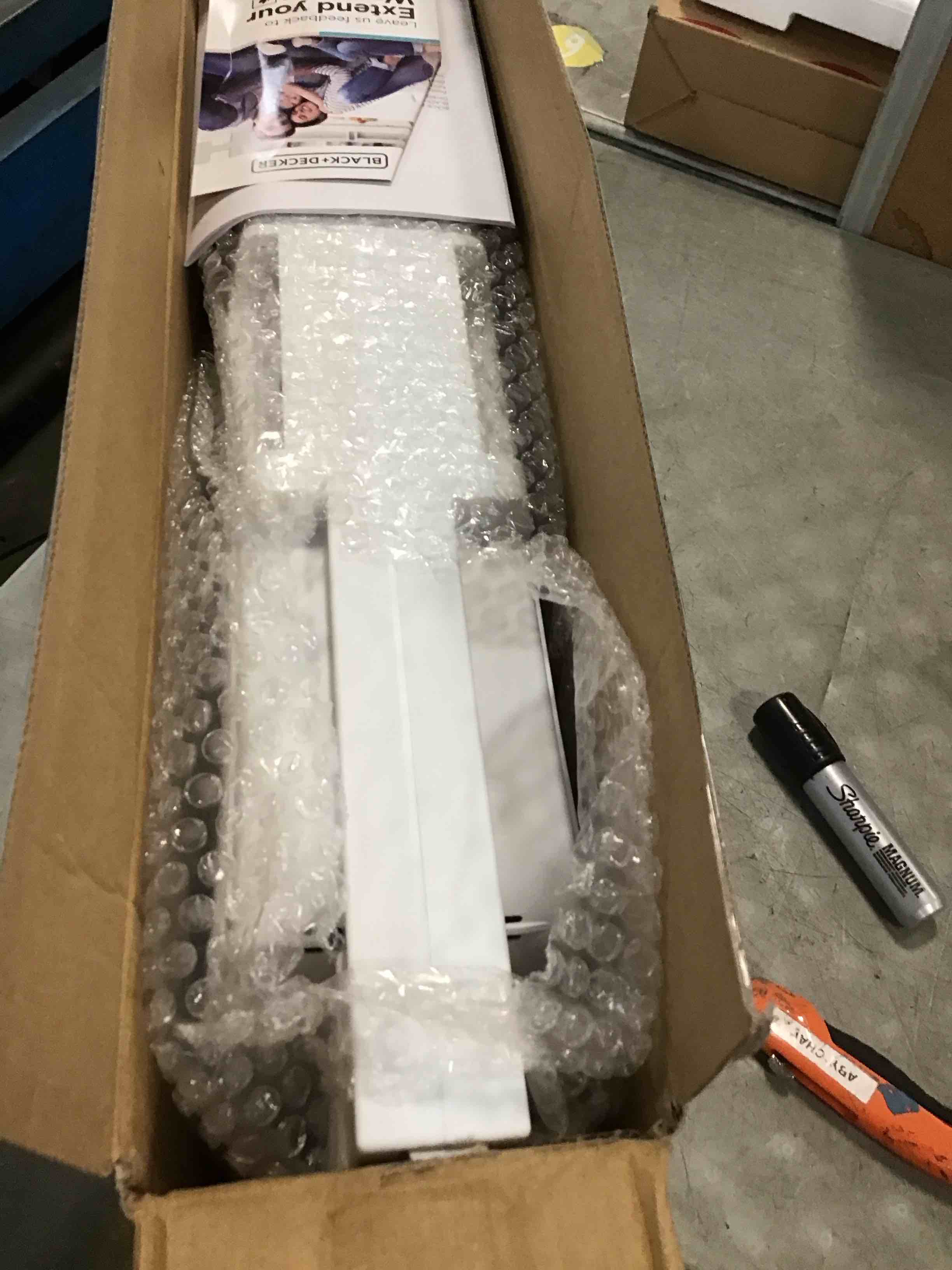 https://s3.amazonaws.com/lotting-images-prod/bidfta/PPE2308703_1742570162885.jpeg