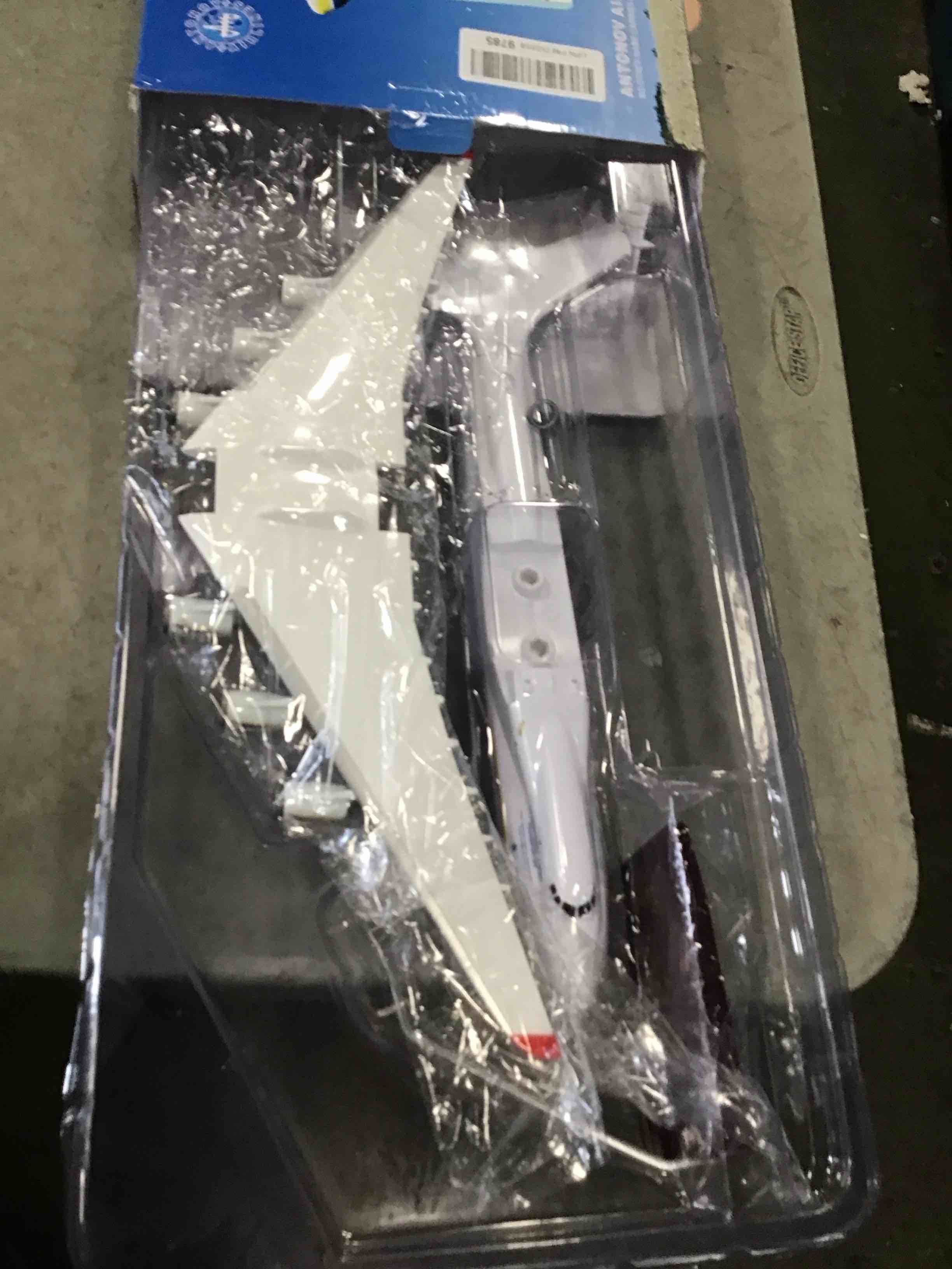 https://s3.amazonaws.com/lotting-images-prod/bidfta/PPE2309516_1743013520624.jpeg