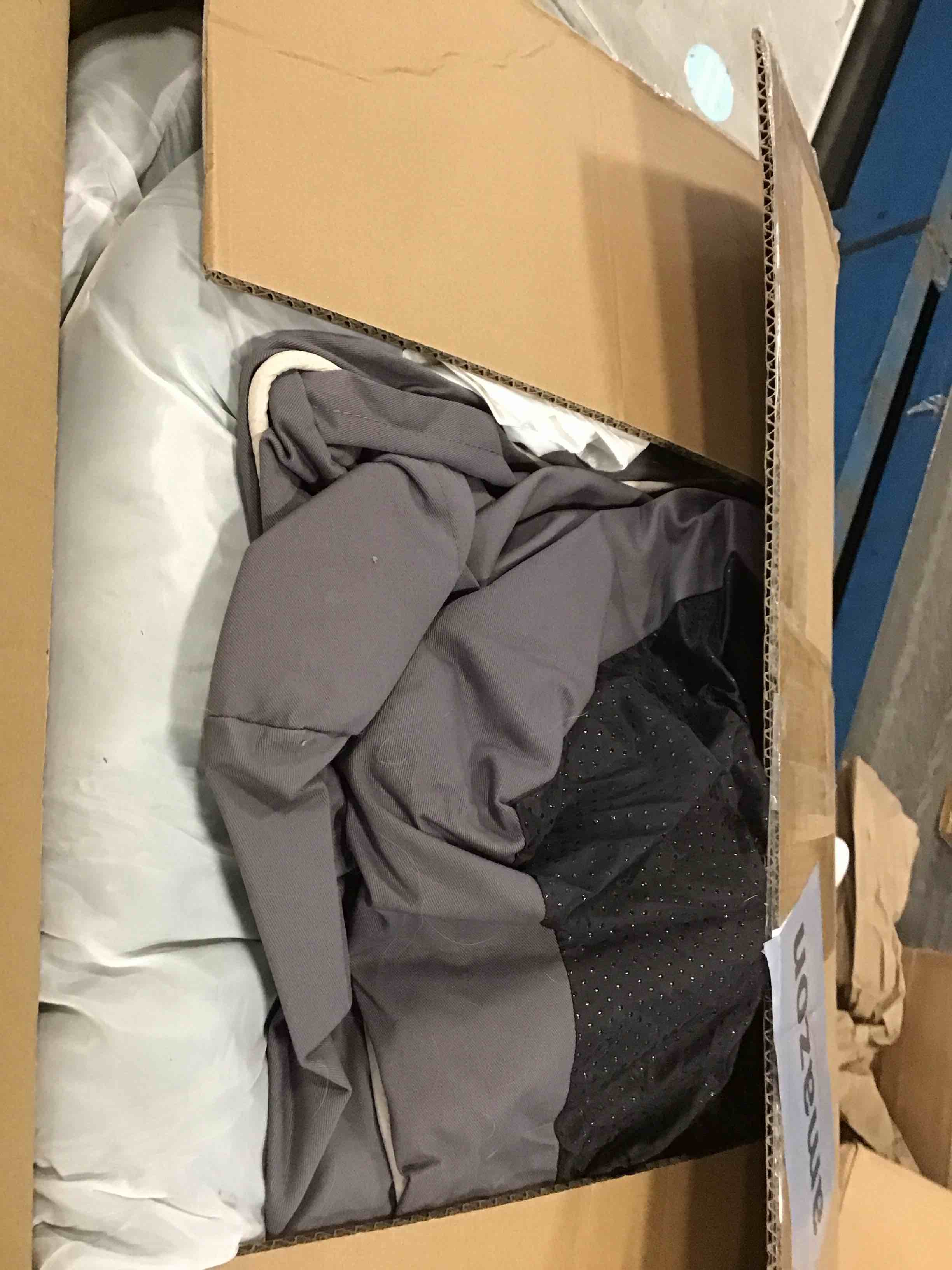 https://s3.amazonaws.com/lotting-images-prod/bidfta/PPE2309549_1743018255770.jpeg