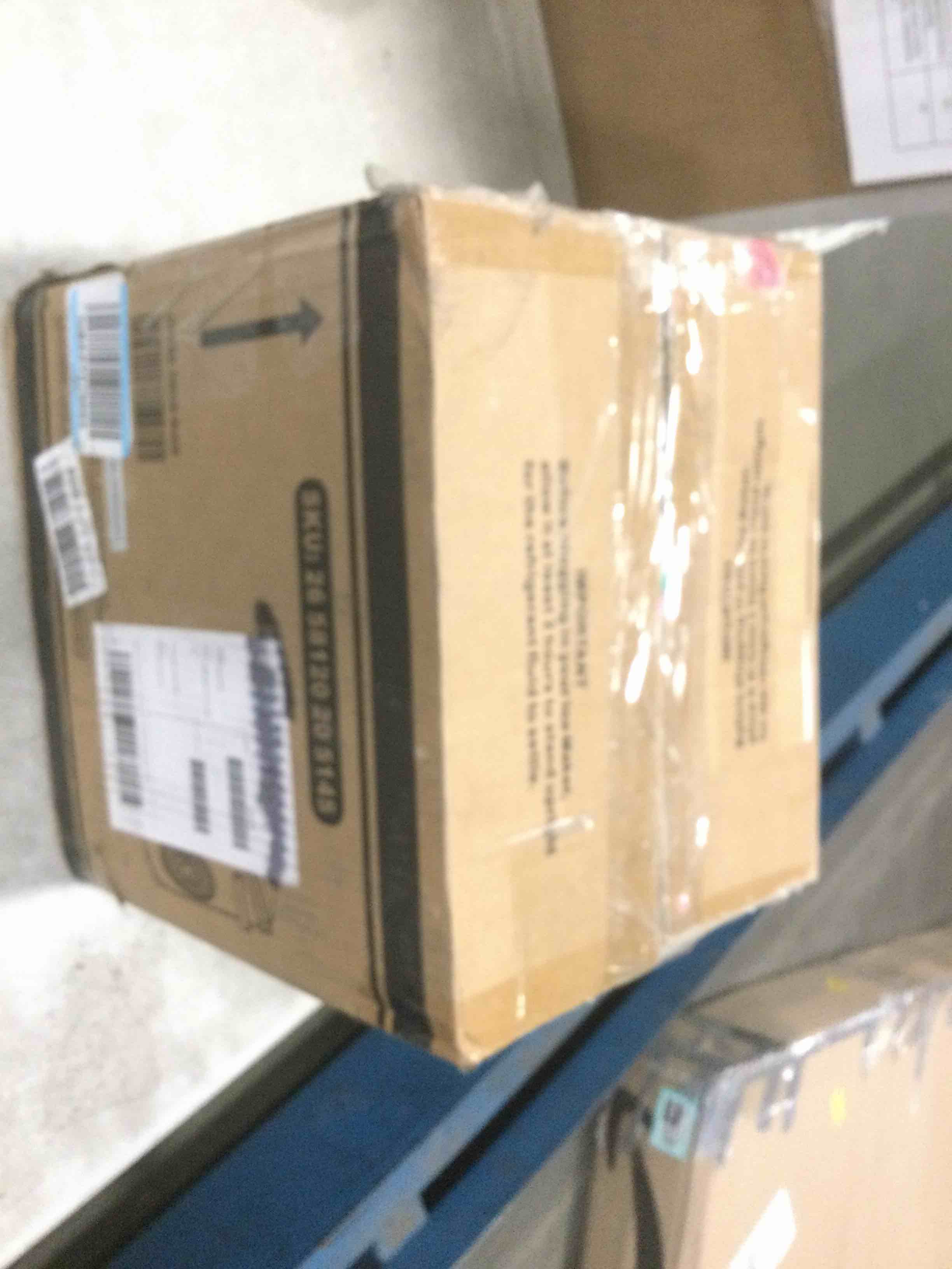 https://s3.amazonaws.com/lotting-images-prod/bidfta/PPE2309826_1743165318929.jpeg