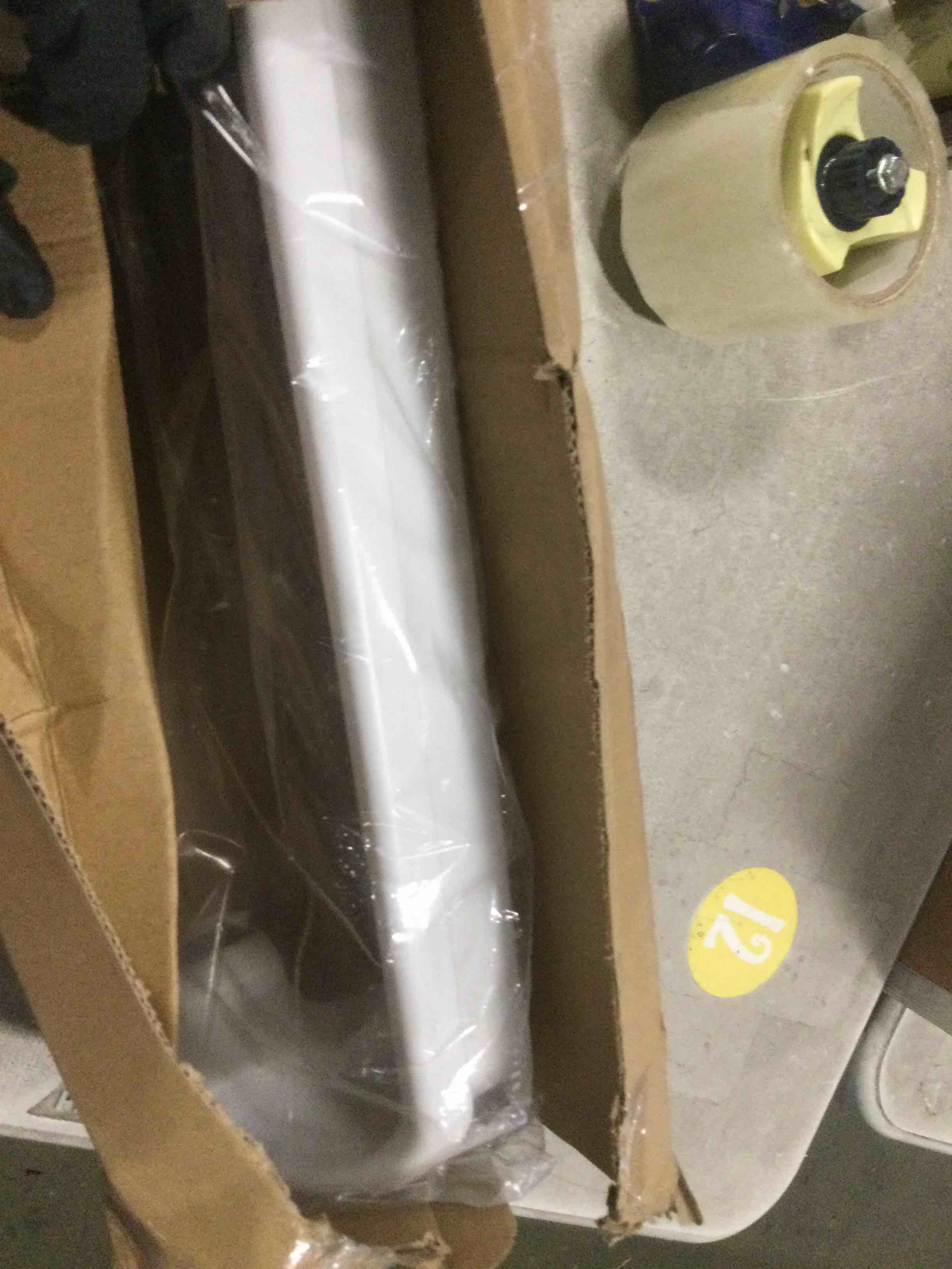 https://s3.amazonaws.com/lotting-images-prod/bidfta/PPE2309870_1743170047890.jpeg