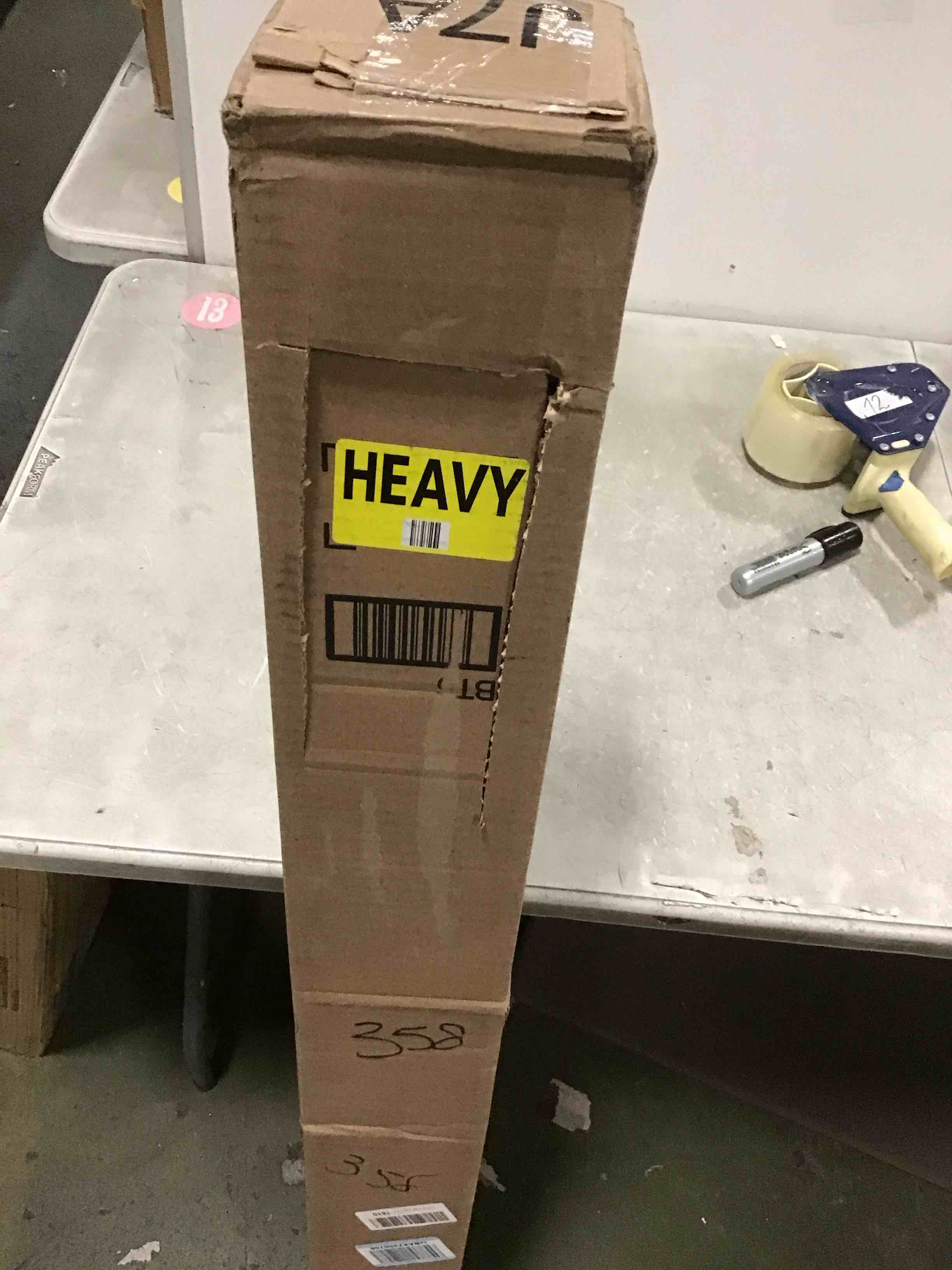 https://s3.amazonaws.com/lotting-images-prod/bidfta/PPE2309875_1743423376617.jpeg