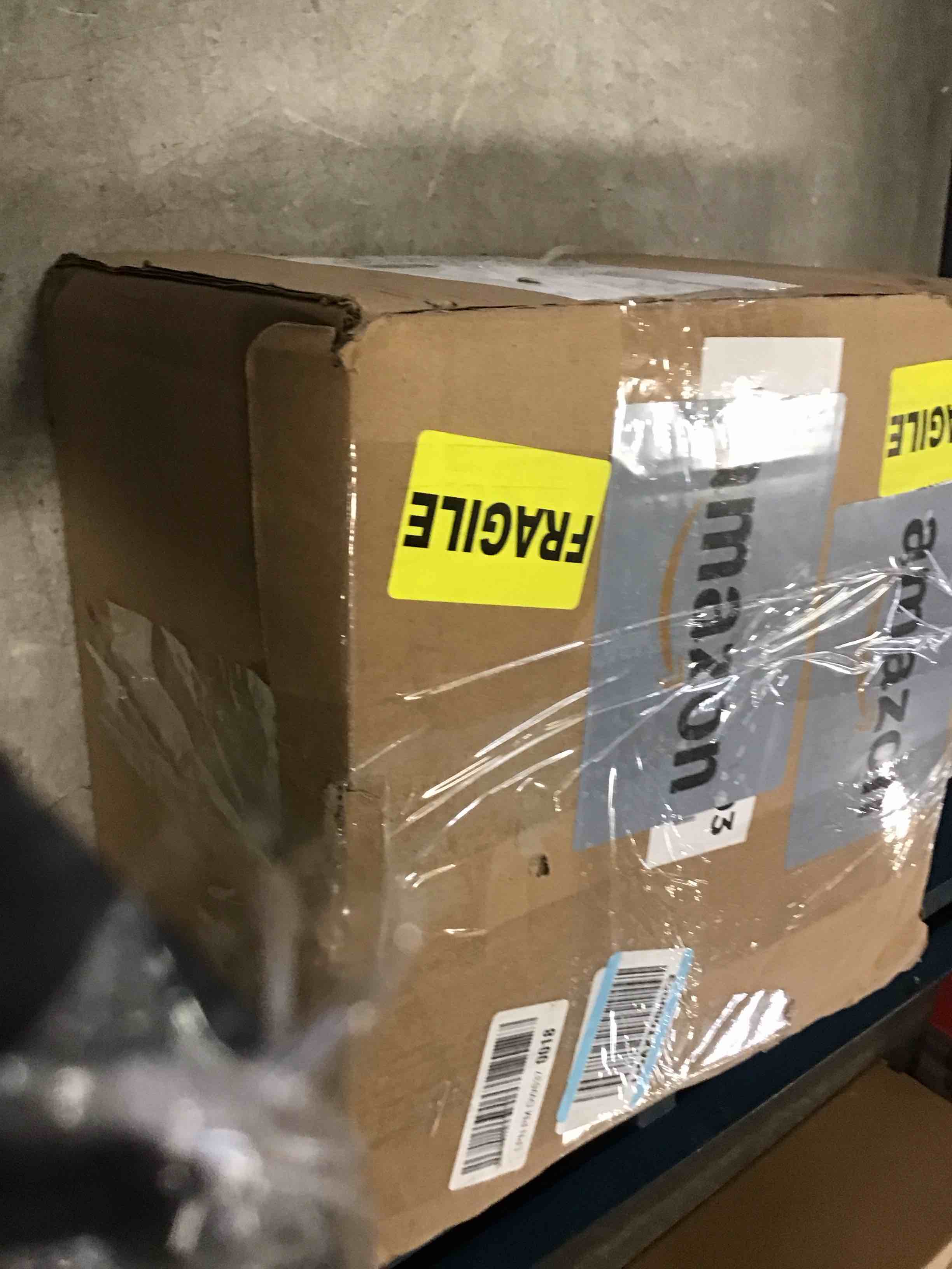 https://s3.amazonaws.com/lotting-images-prod/bidfta/PPE2310266_1743522313133.jpeg