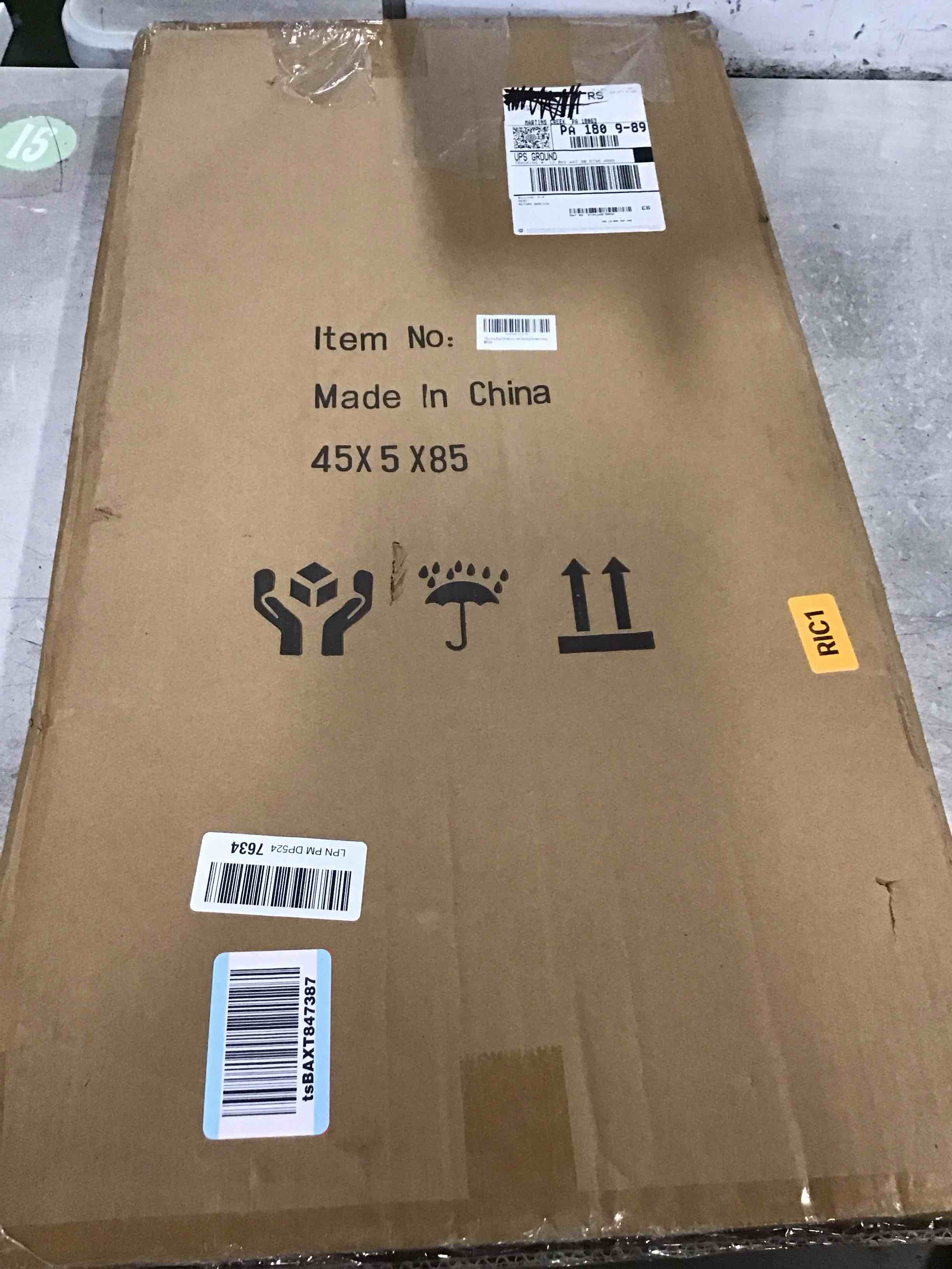 https://s3.amazonaws.com/lotting-images-prod/bidfta/PPE2310428_1743606218646.jpeg