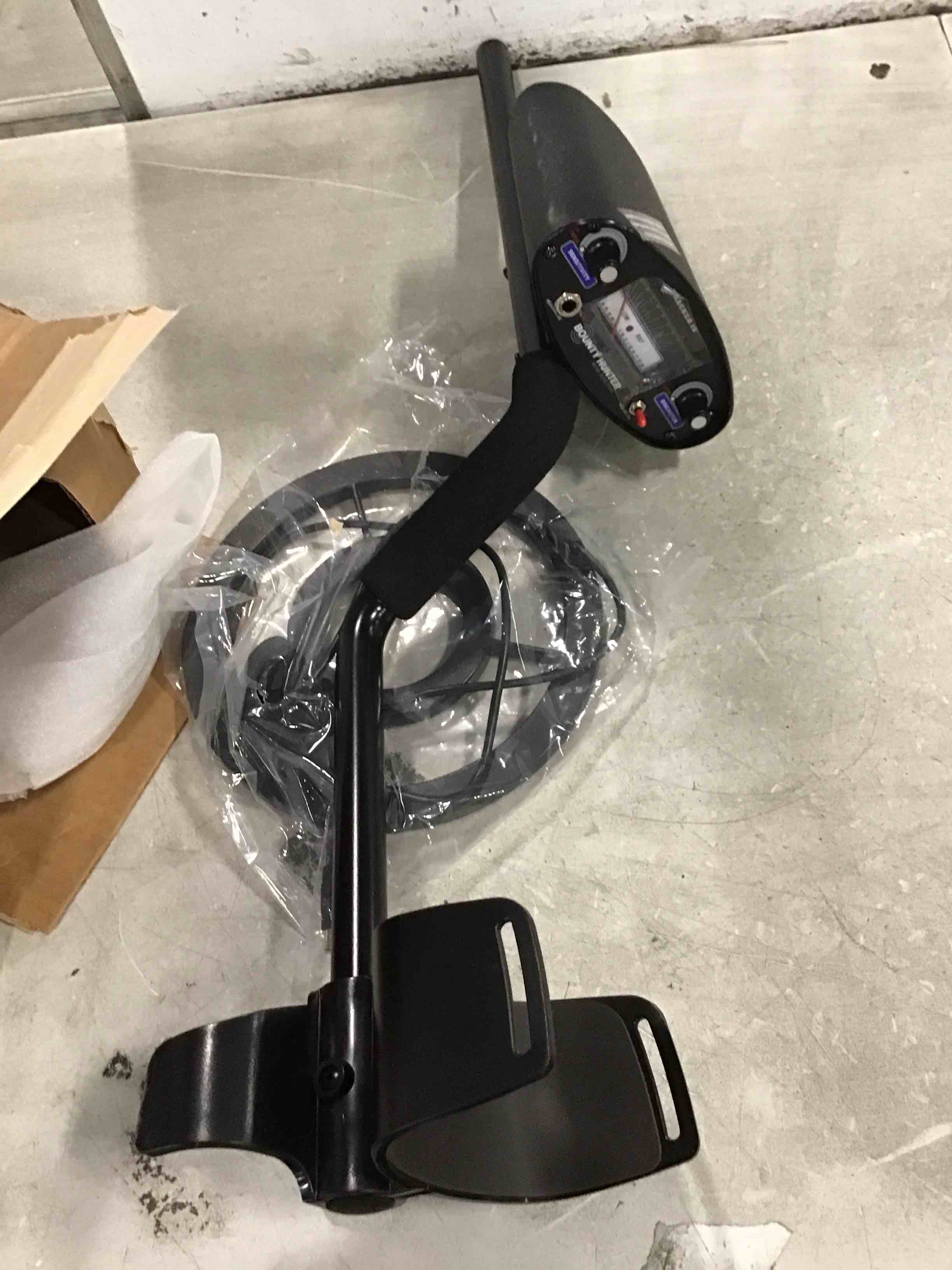 https://s3.amazonaws.com/lotting-images-prod/bidfta/PPE2310497_1743617020153.jpeg