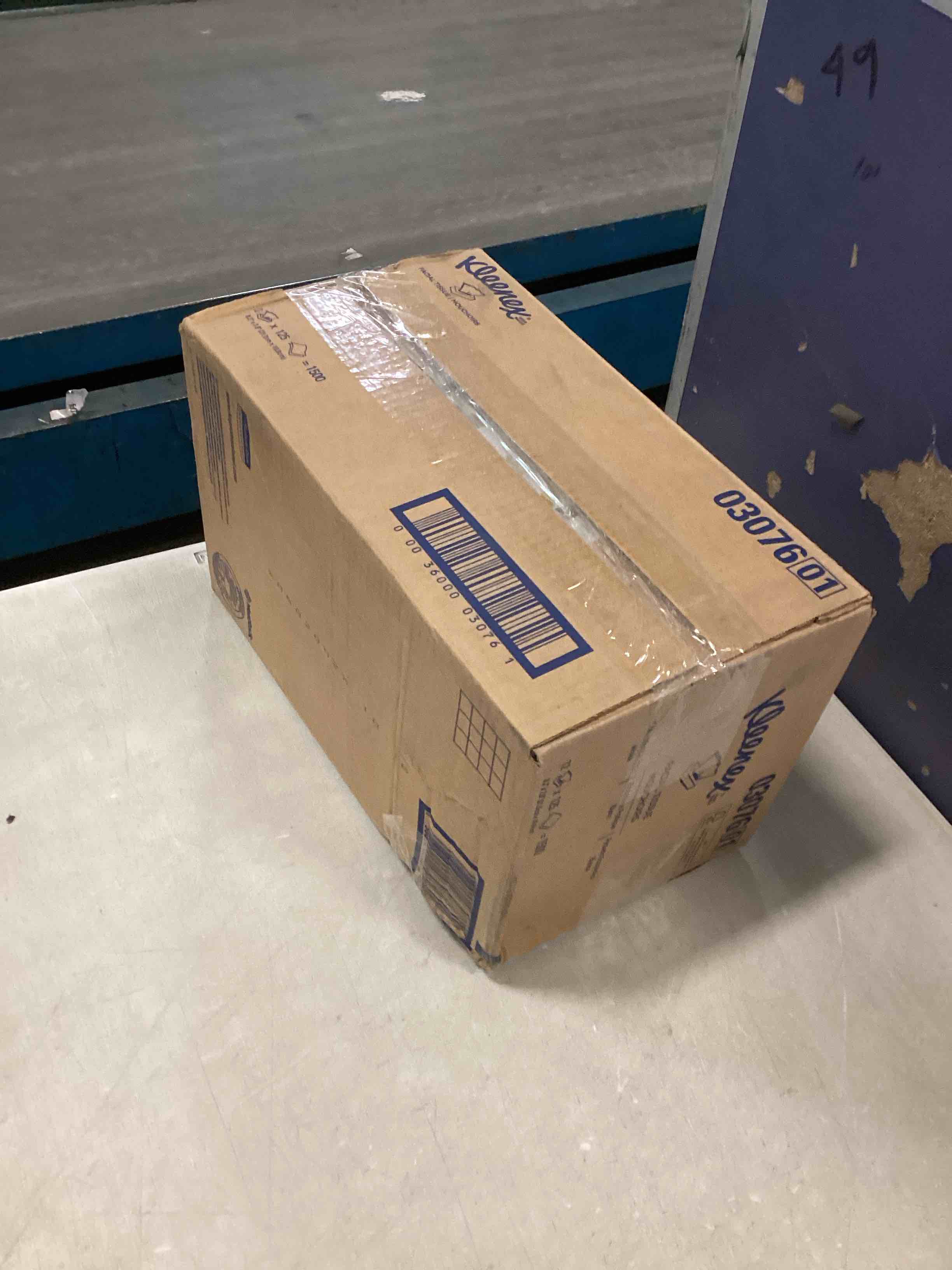 https://s3.amazonaws.com/lotting-images-prod/bidfta/PPE2311365_1742309018021.jpeg