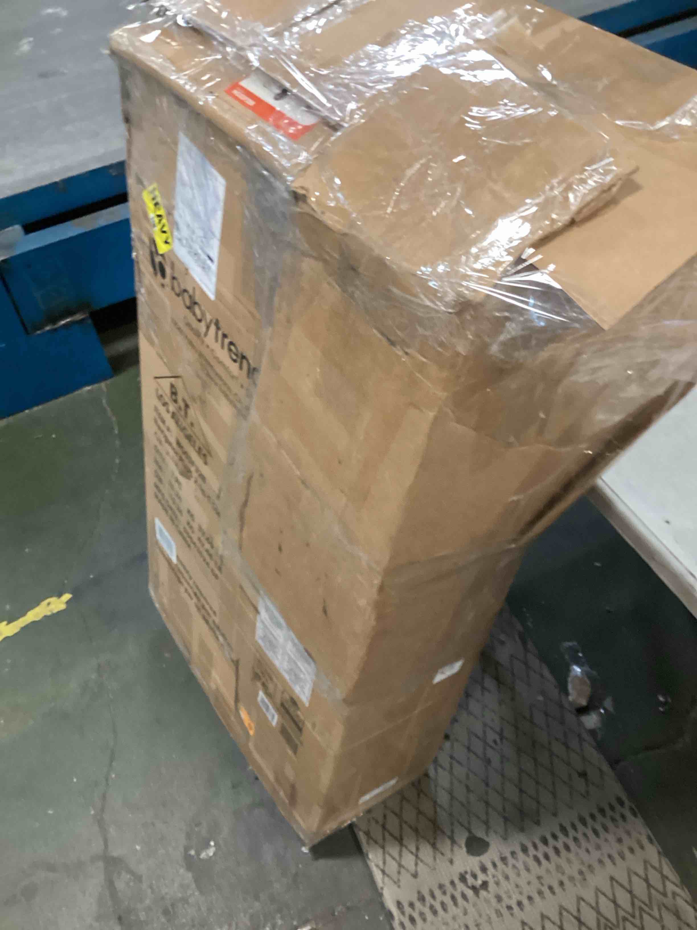 https://s3.amazonaws.com/lotting-images-prod/bidfta/PPE2311563_1742329177270.jpeg