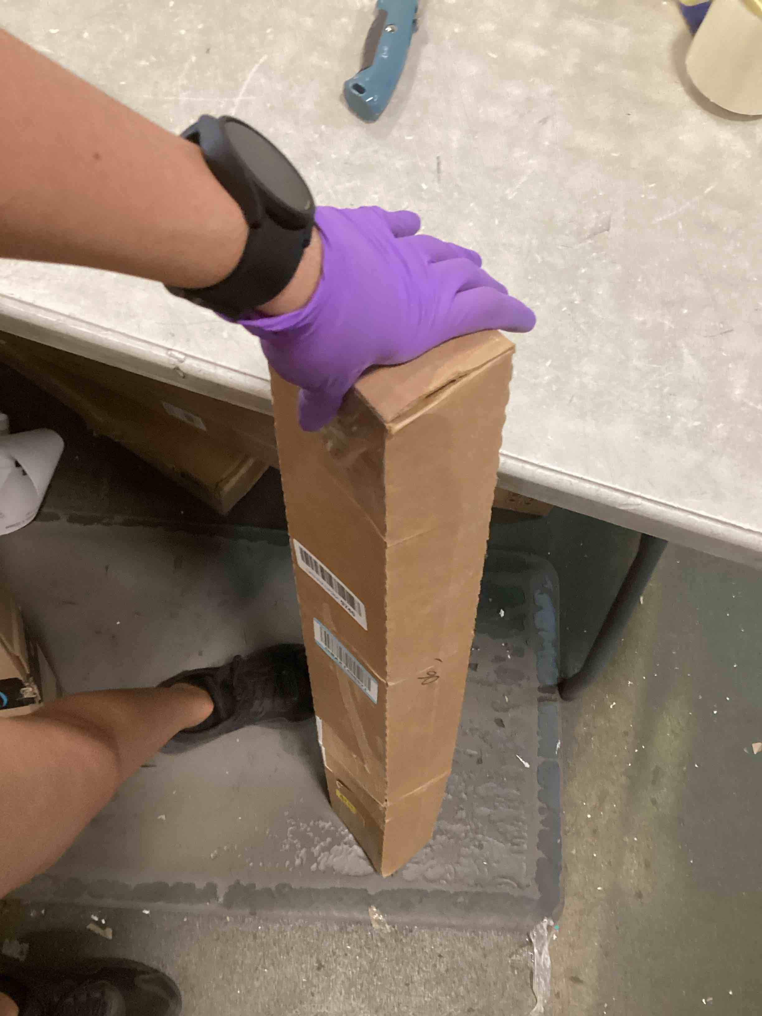 https://s3.amazonaws.com/lotting-images-prod/bidfta/PPE2311680_1742399104618.jpeg