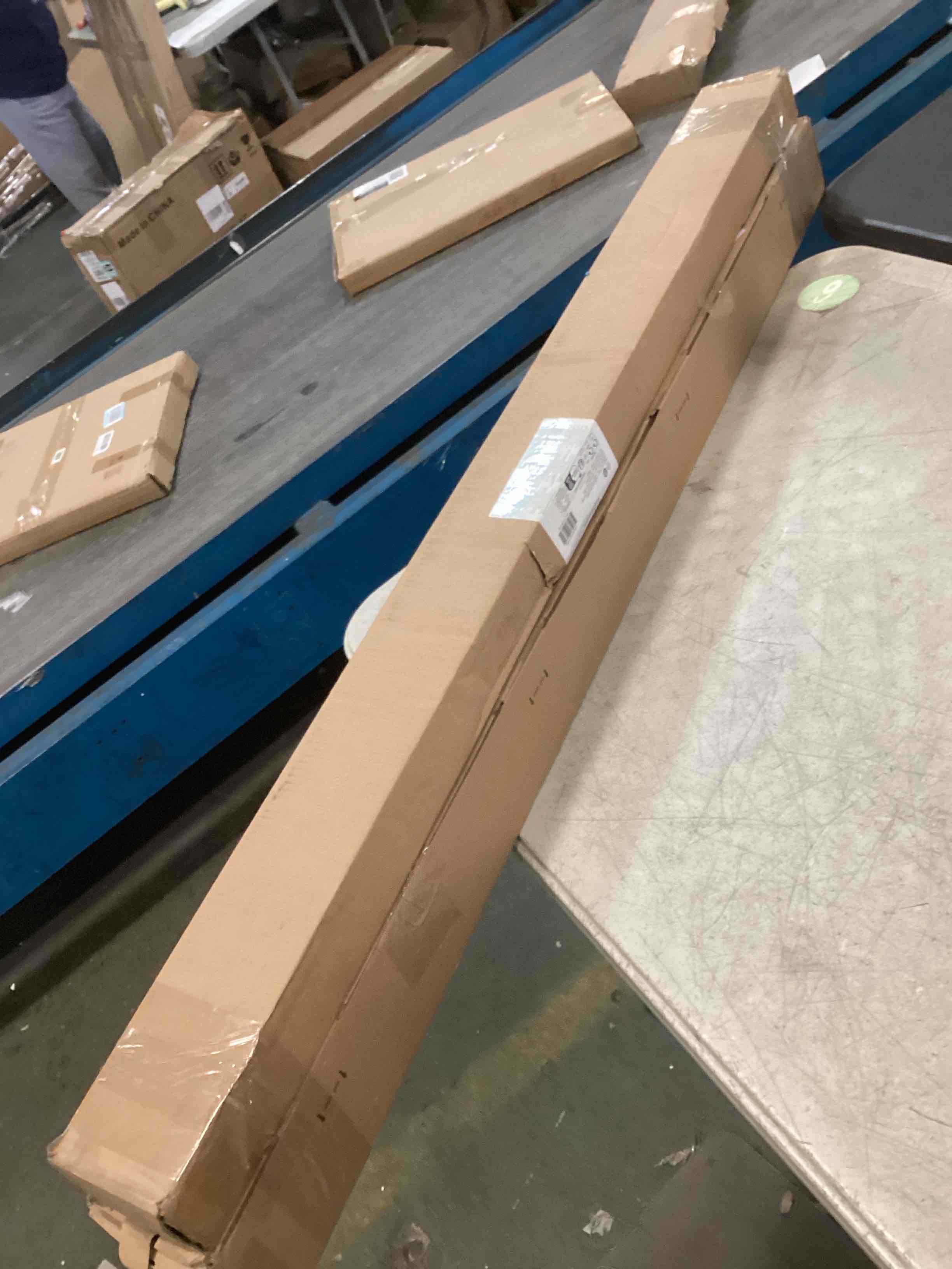 https://s3.amazonaws.com/lotting-images-prod/bidfta/PPE2312352_1742831329045.jpeg