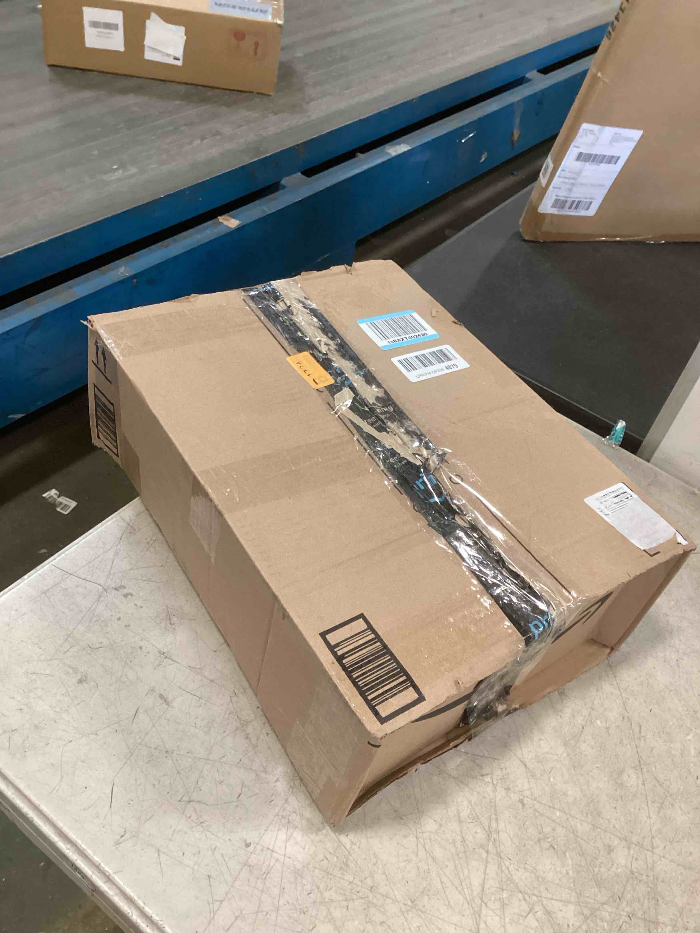 https://s3.amazonaws.com/lotting-images-prod/bidfta/PPE2312428_1742840709506.jpeg