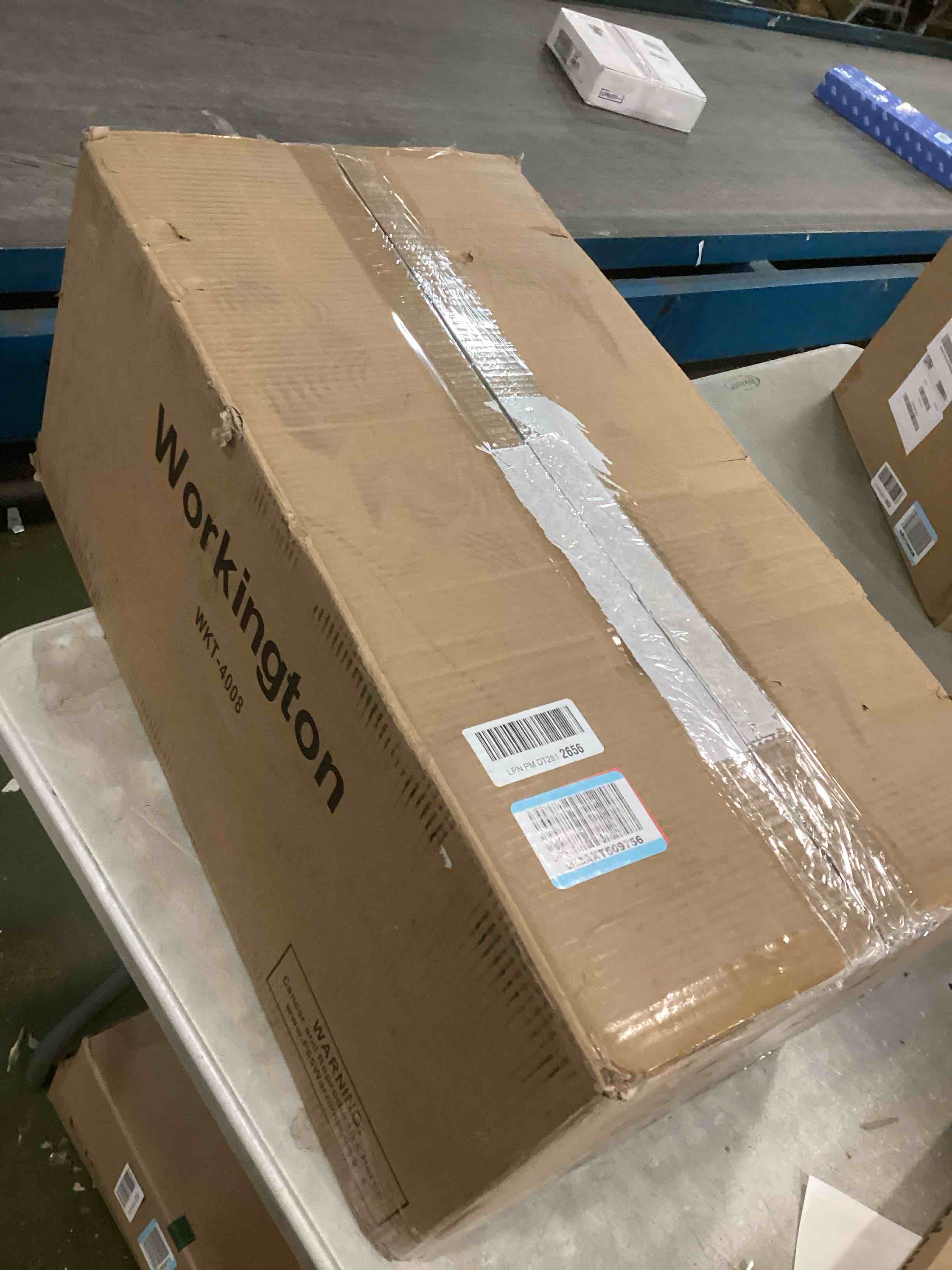 https://s3.amazonaws.com/lotting-images-prod/bidfta/PPE2312895_1743013433135.jpeg