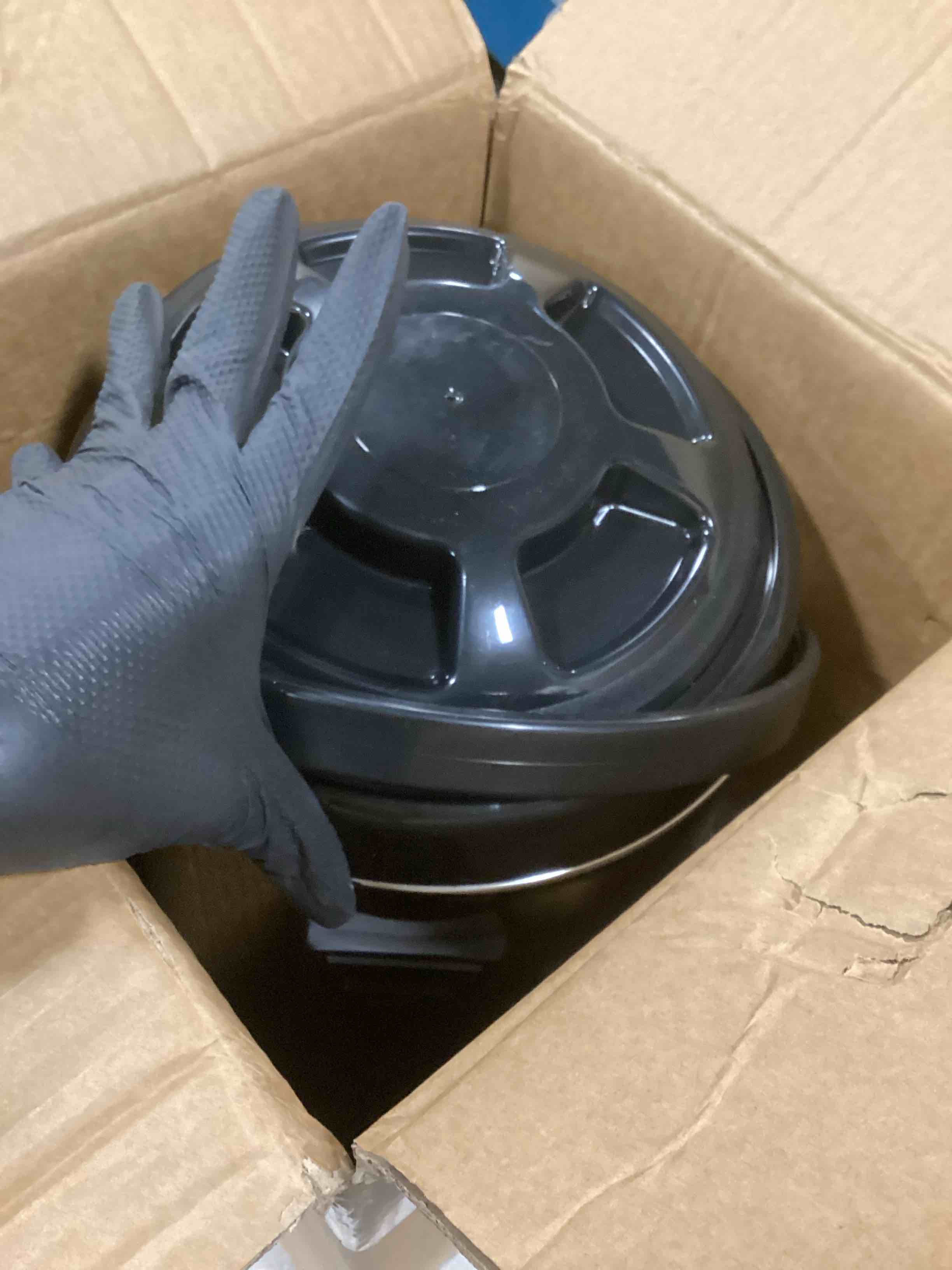 https://s3.amazonaws.com/lotting-images-prod/bidfta/PPE2313462_1743425974986.jpeg