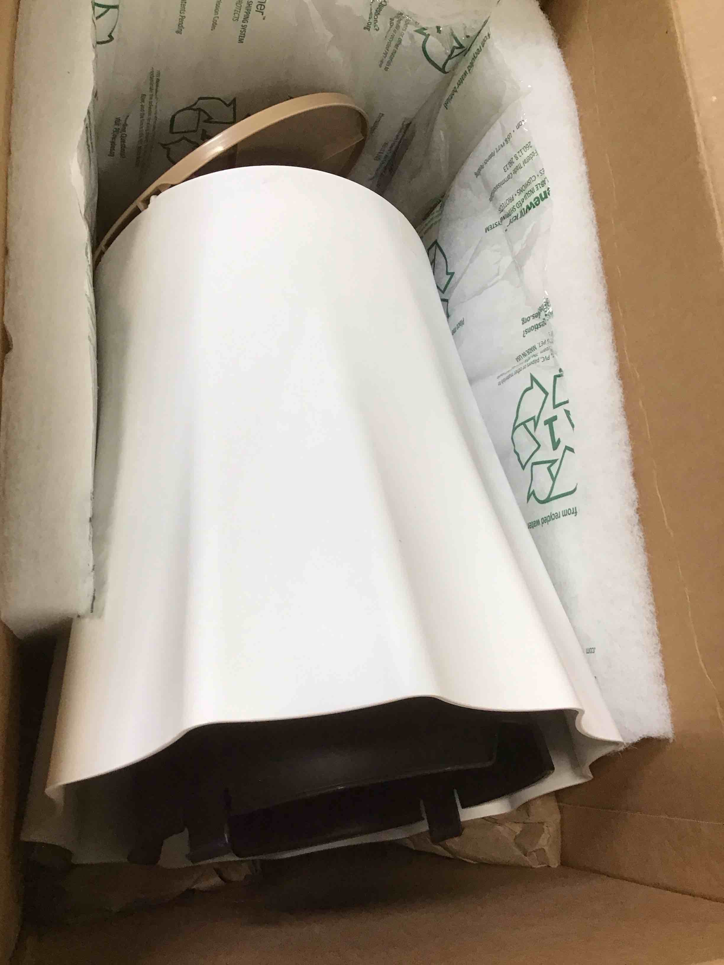 https://s3.amazonaws.com/lotting-images-prod/bidfta/PPE2314349_1743611468004.jpeg