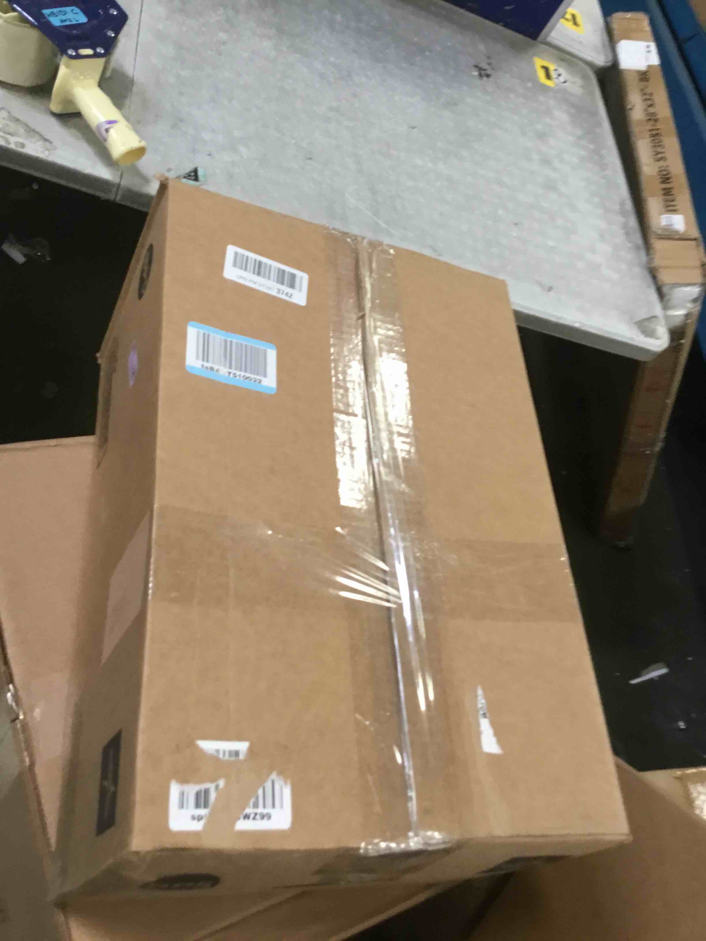 https://s3.amazonaws.com/lotting-images-prod/bidfta/PPE2314890_1743610434514.jpeg