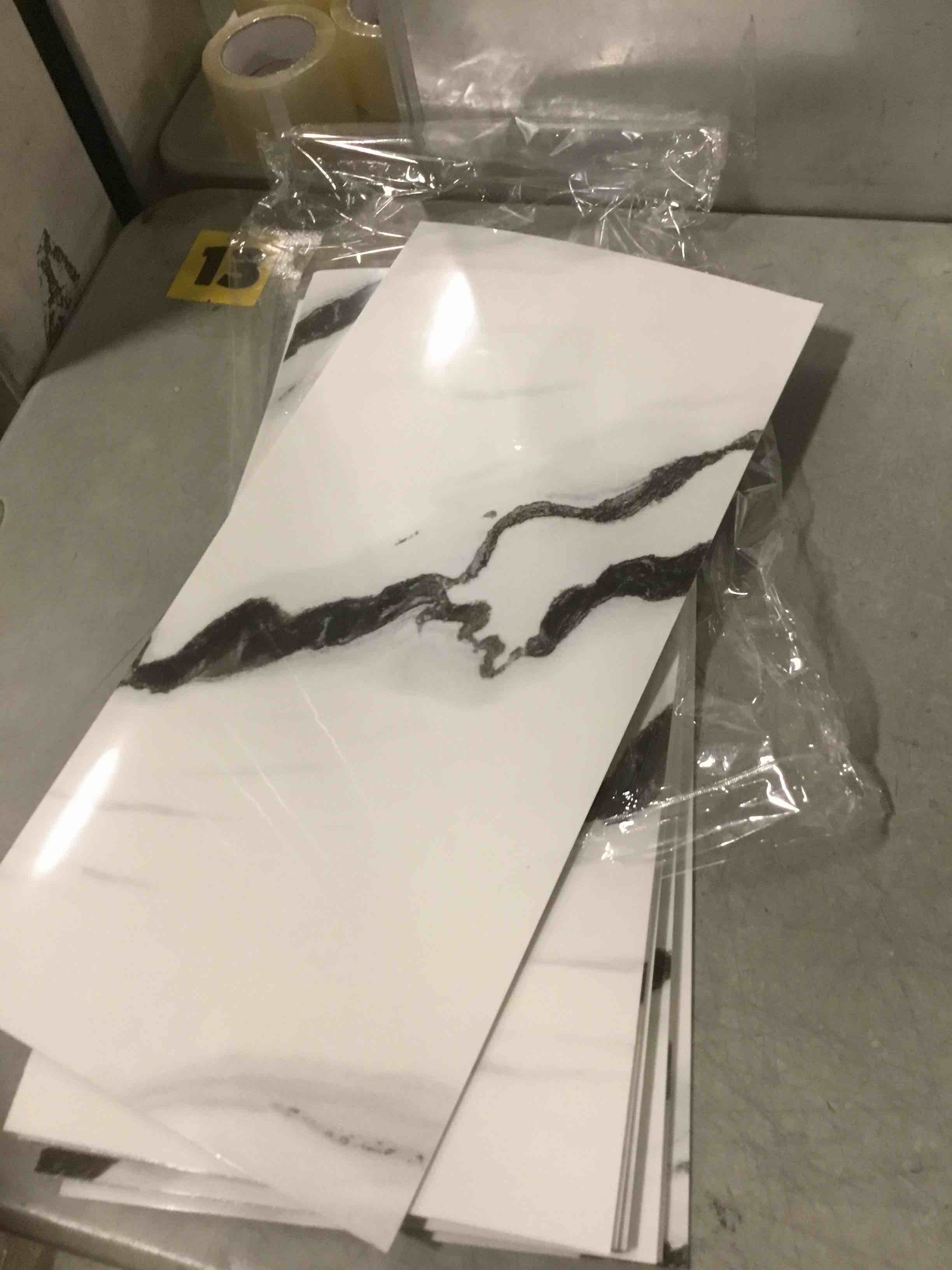 https://s3.amazonaws.com/lotting-images-prod/bidfta/PPE2315268_1743769891678.jpeg