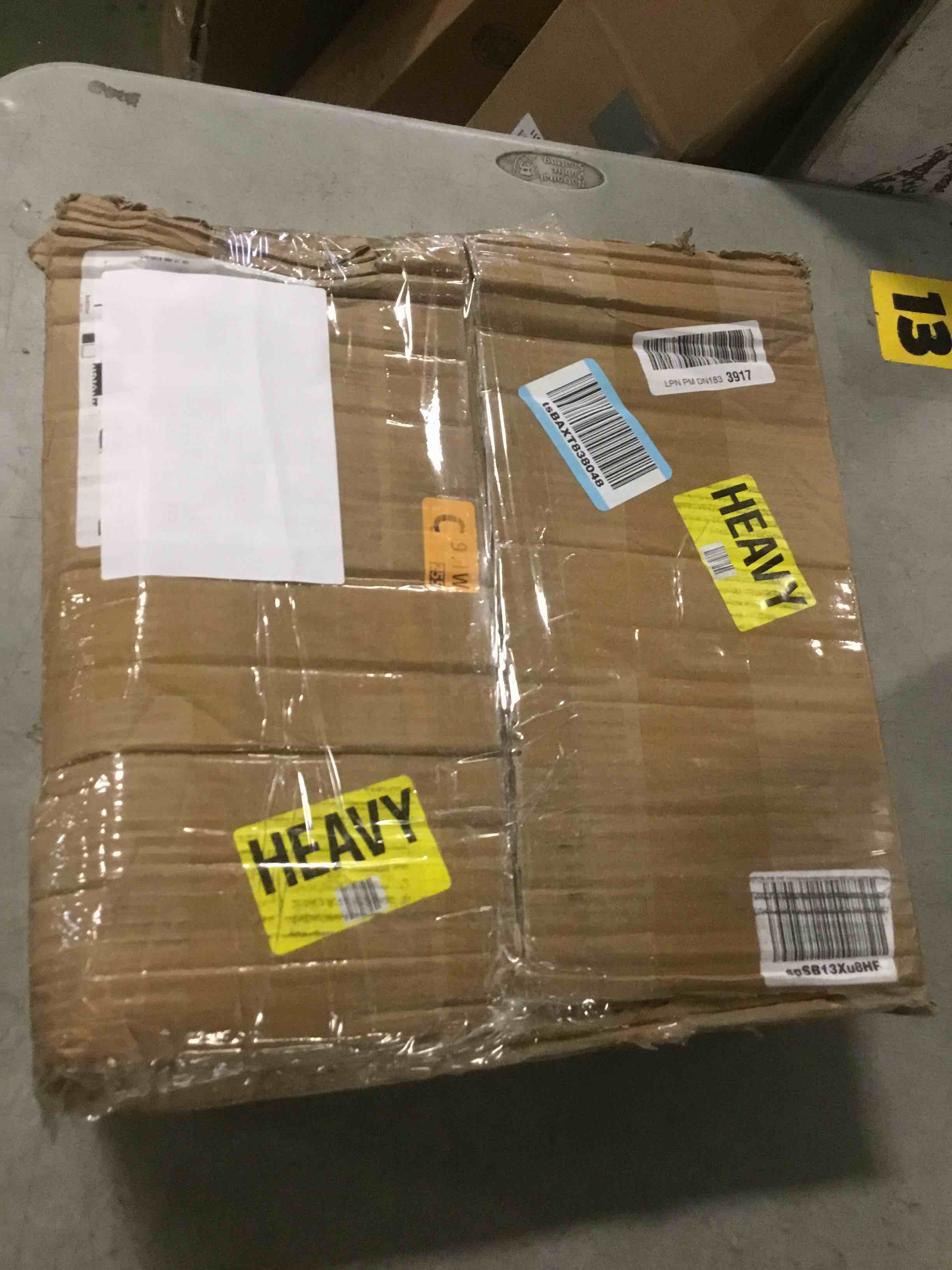 https://s3.amazonaws.com/lotting-images-prod/bidfta/PPE2315338_1743778808913.jpeg