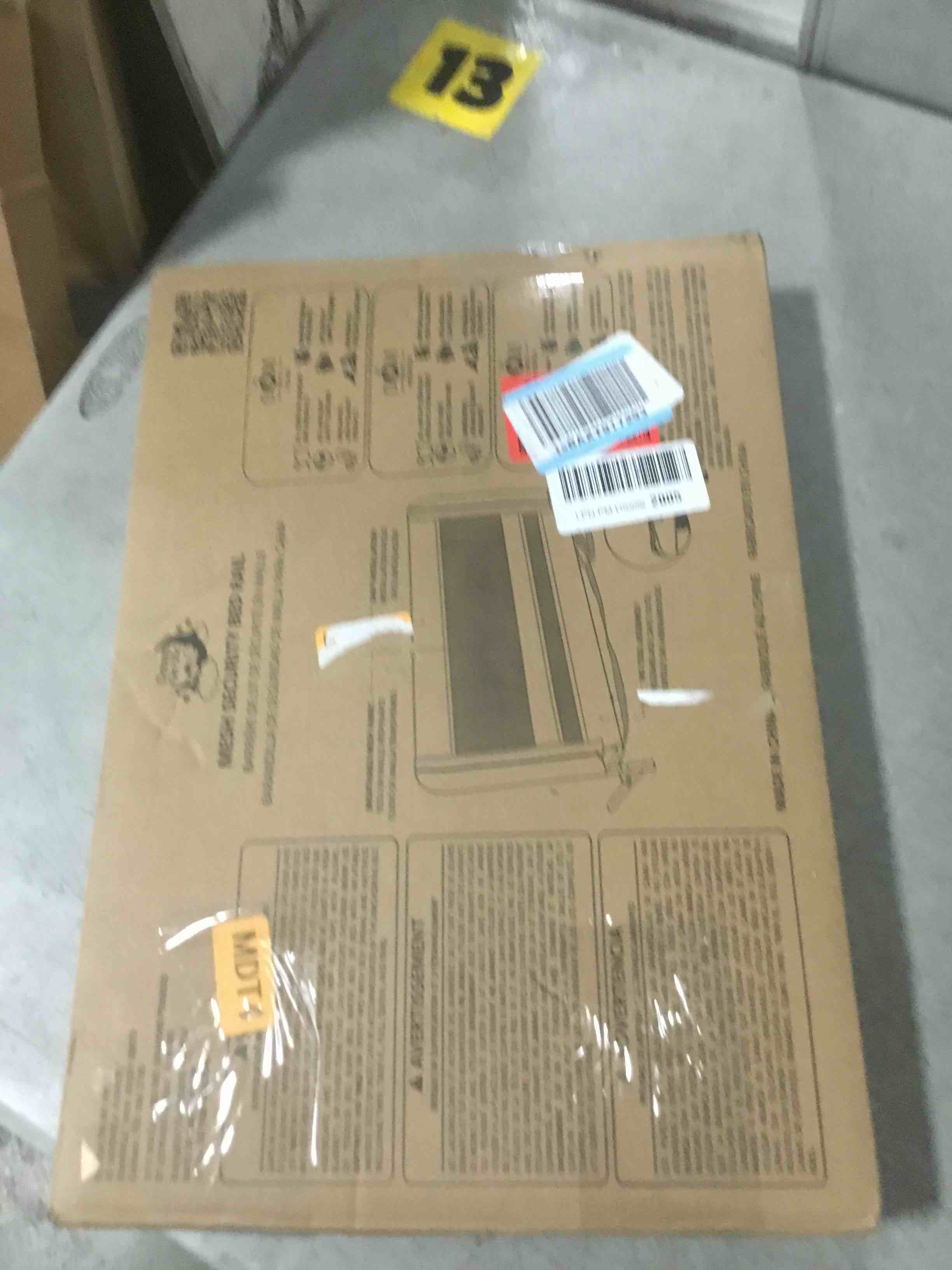 https://s3.amazonaws.com/lotting-images-prod/bidfta/PPE2315347_1743780041934.jpeg