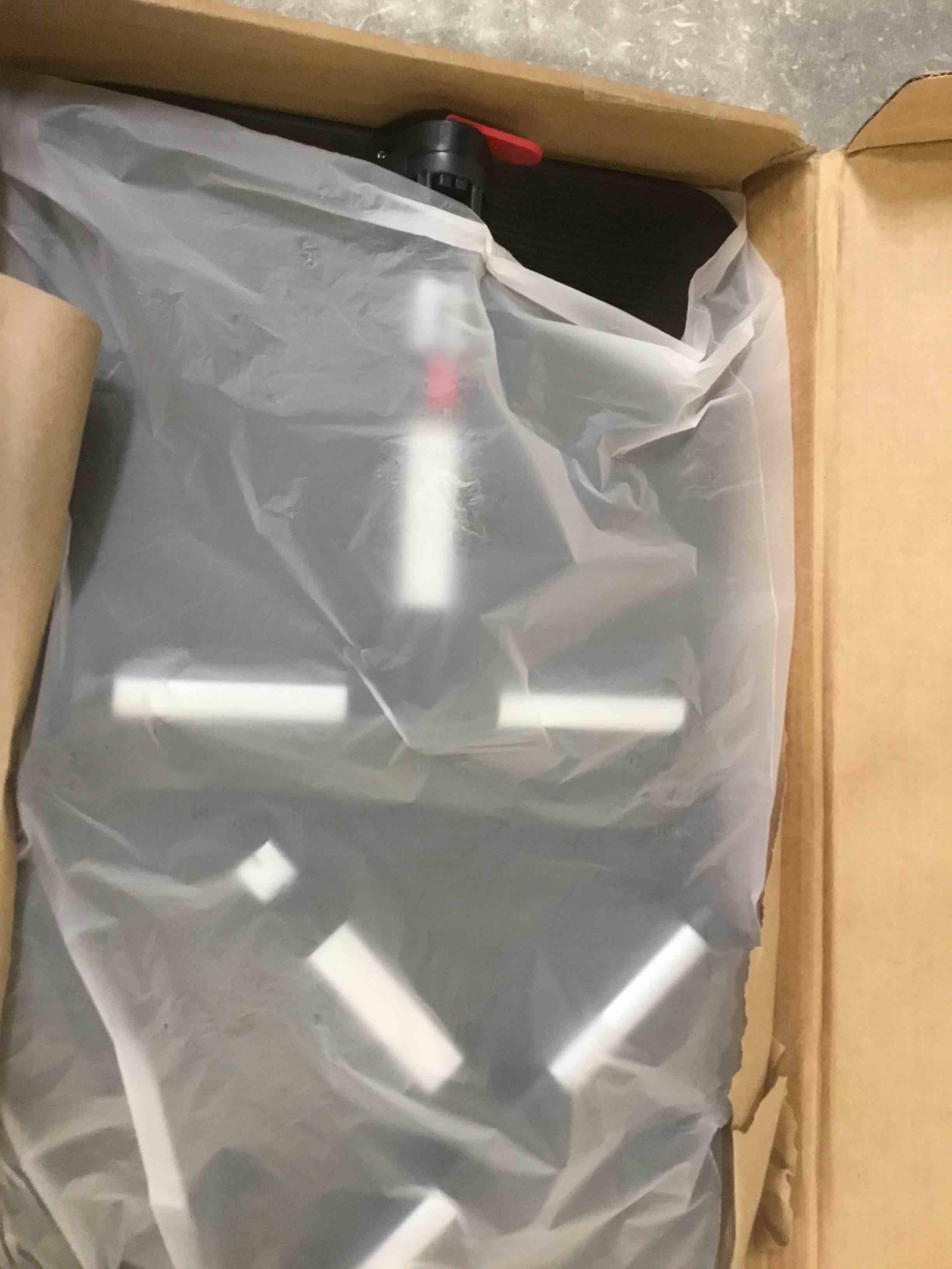https://s3.amazonaws.com/lotting-images-prod/bidfta/PPE2315537_1744038542274.jpeg