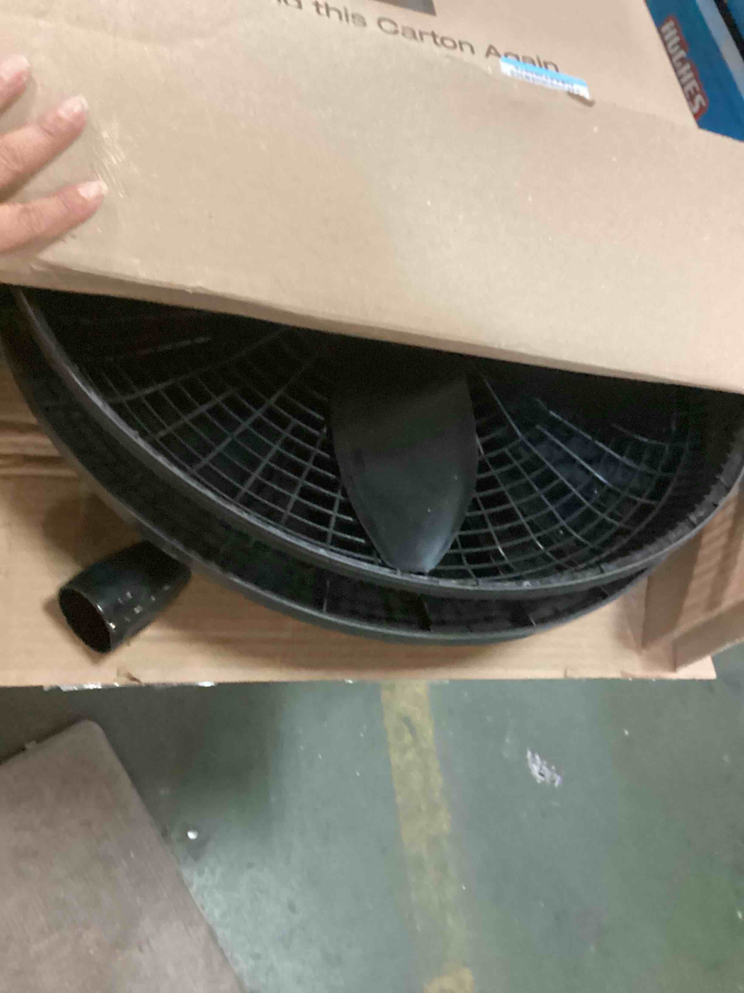 https://s3.amazonaws.com/lotting-images-prod/bidfta/PPE2317596_1742389979715.jpeg