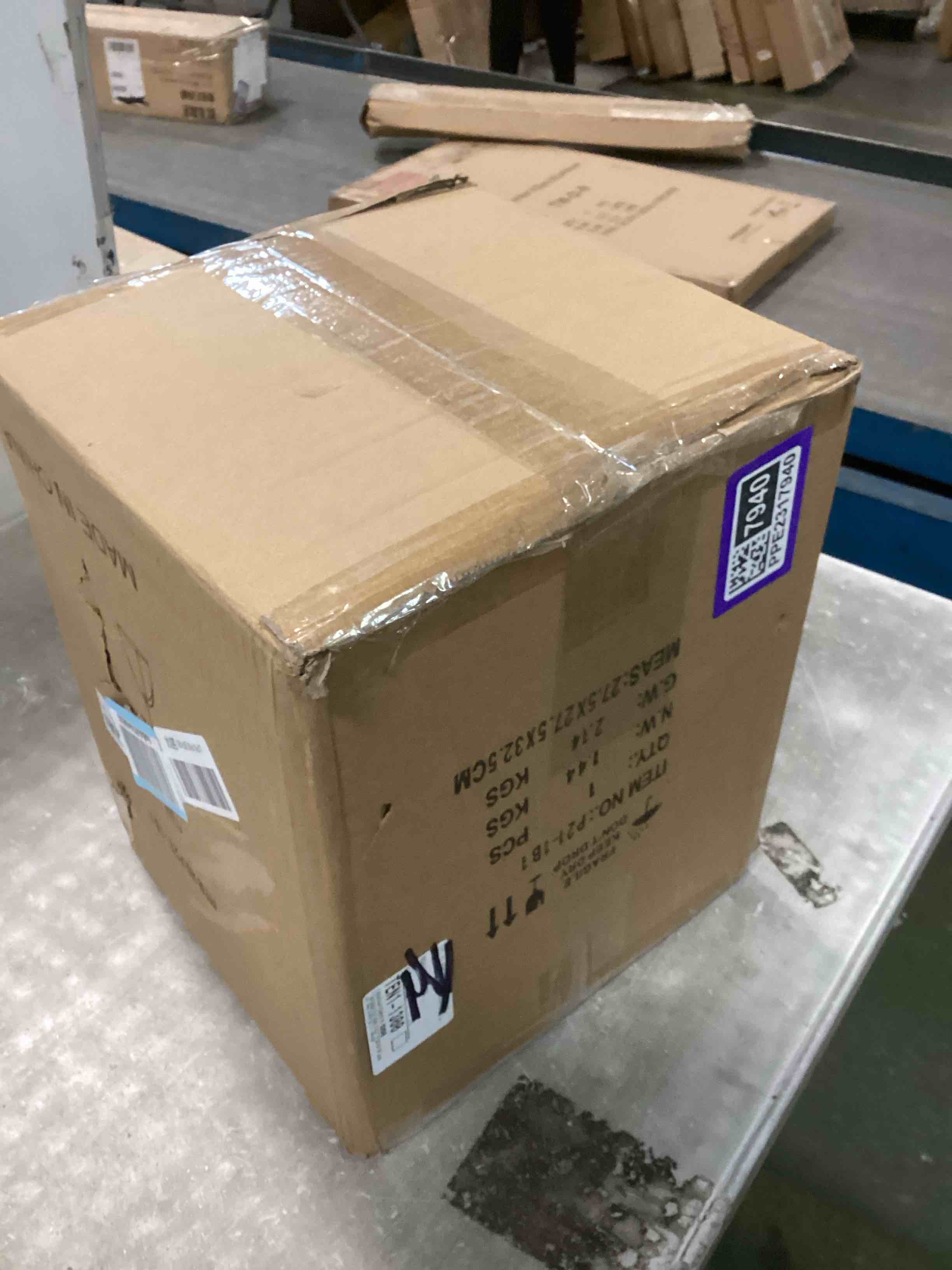 https://s3.amazonaws.com/lotting-images-prod/bidfta/PPE2317940_1742559367743.jpeg
