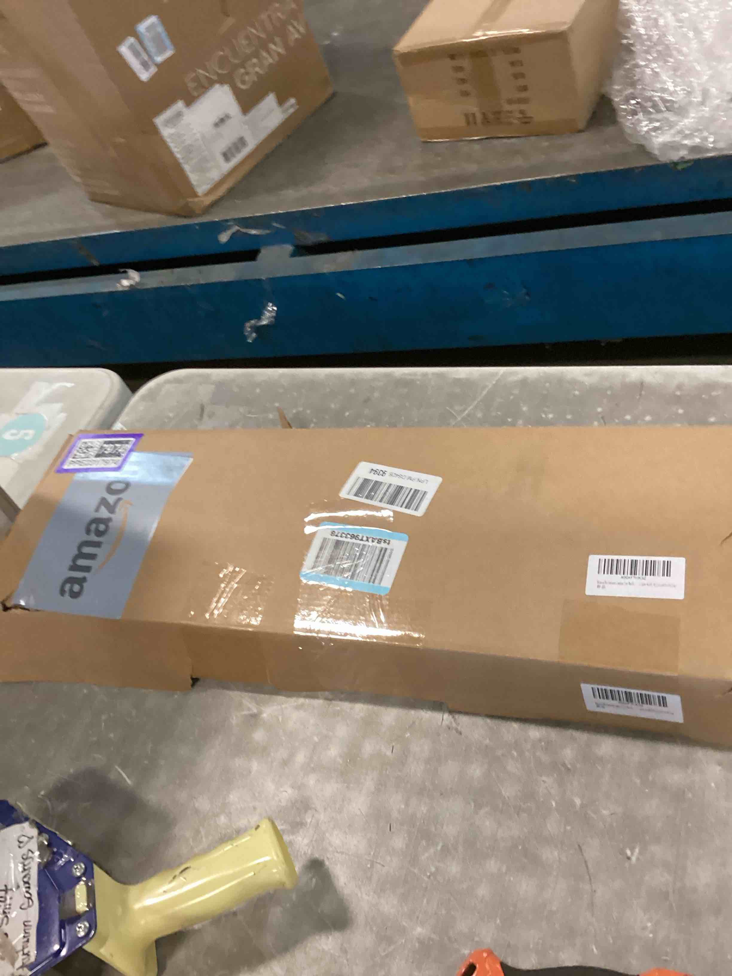 https://s3.amazonaws.com/lotting-images-prod/bidfta/PPE2317974_1742564703193.jpeg