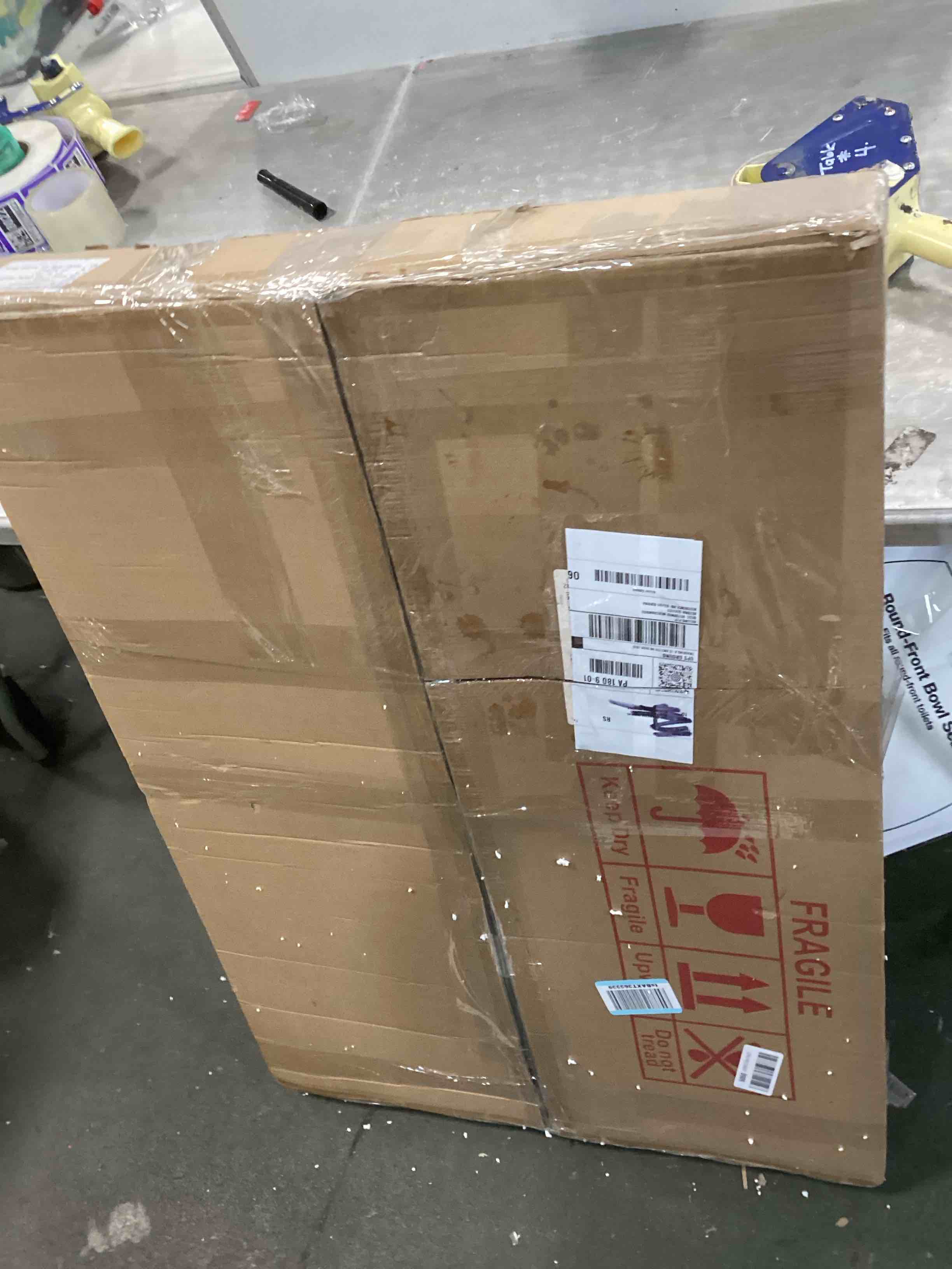 https://s3.amazonaws.com/lotting-images-prod/bidfta/PPE2318005_1742569935824.jpeg