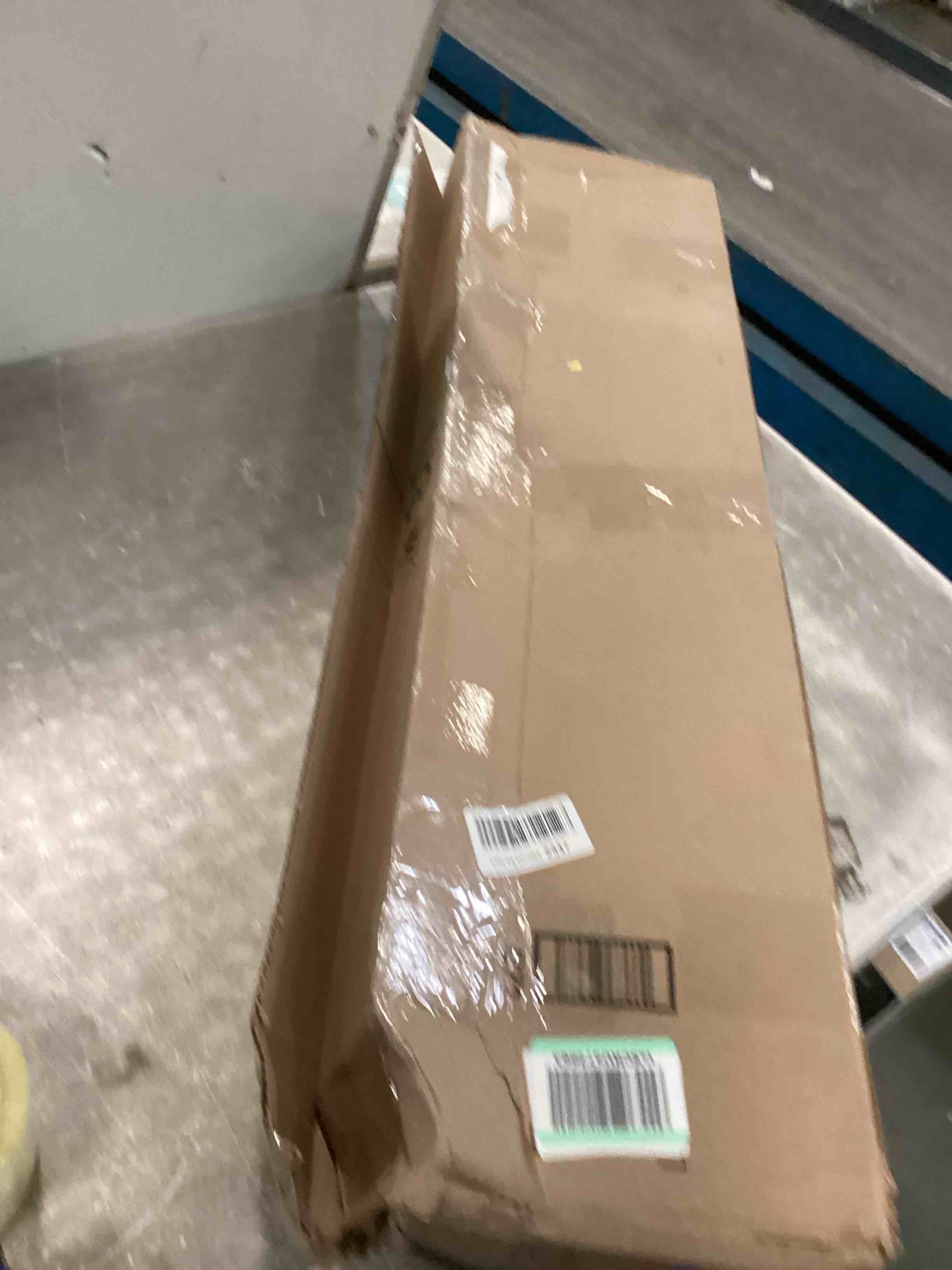 https://s3.amazonaws.com/lotting-images-prod/bidfta/PPE2318020_1742571558420.jpeg