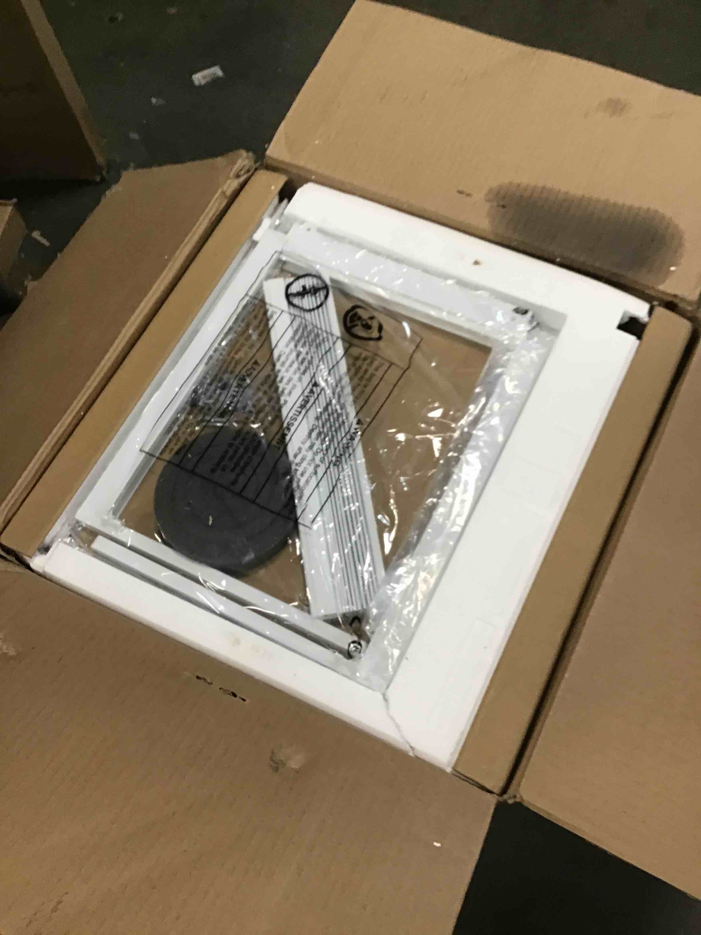 https://s3.amazonaws.com/lotting-images-prod/bidfta/PPE2319383_1743442460181.jpeg