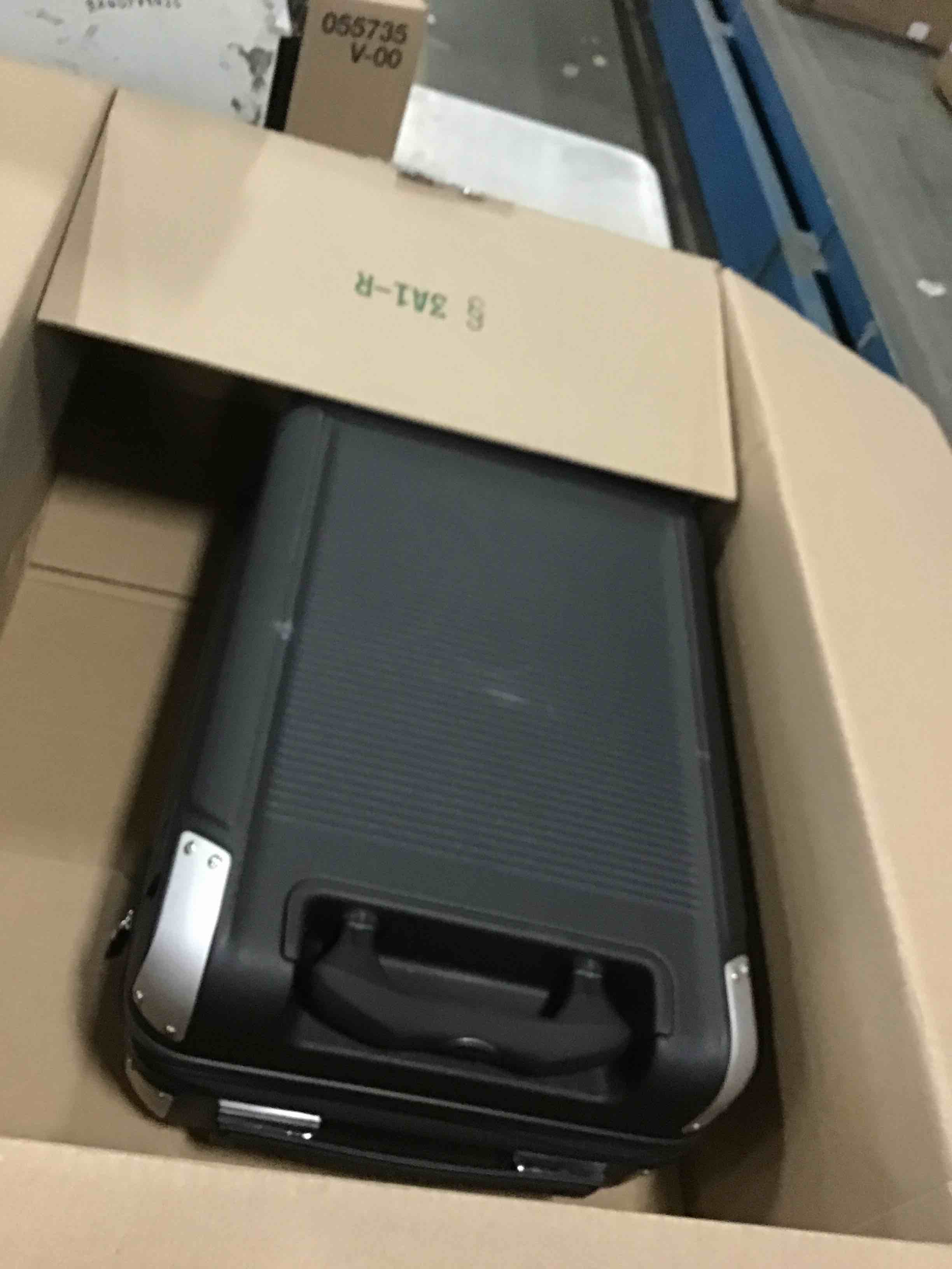 https://s3.amazonaws.com/lotting-images-prod/bidfta/PPE2319400_1743444128892.jpeg