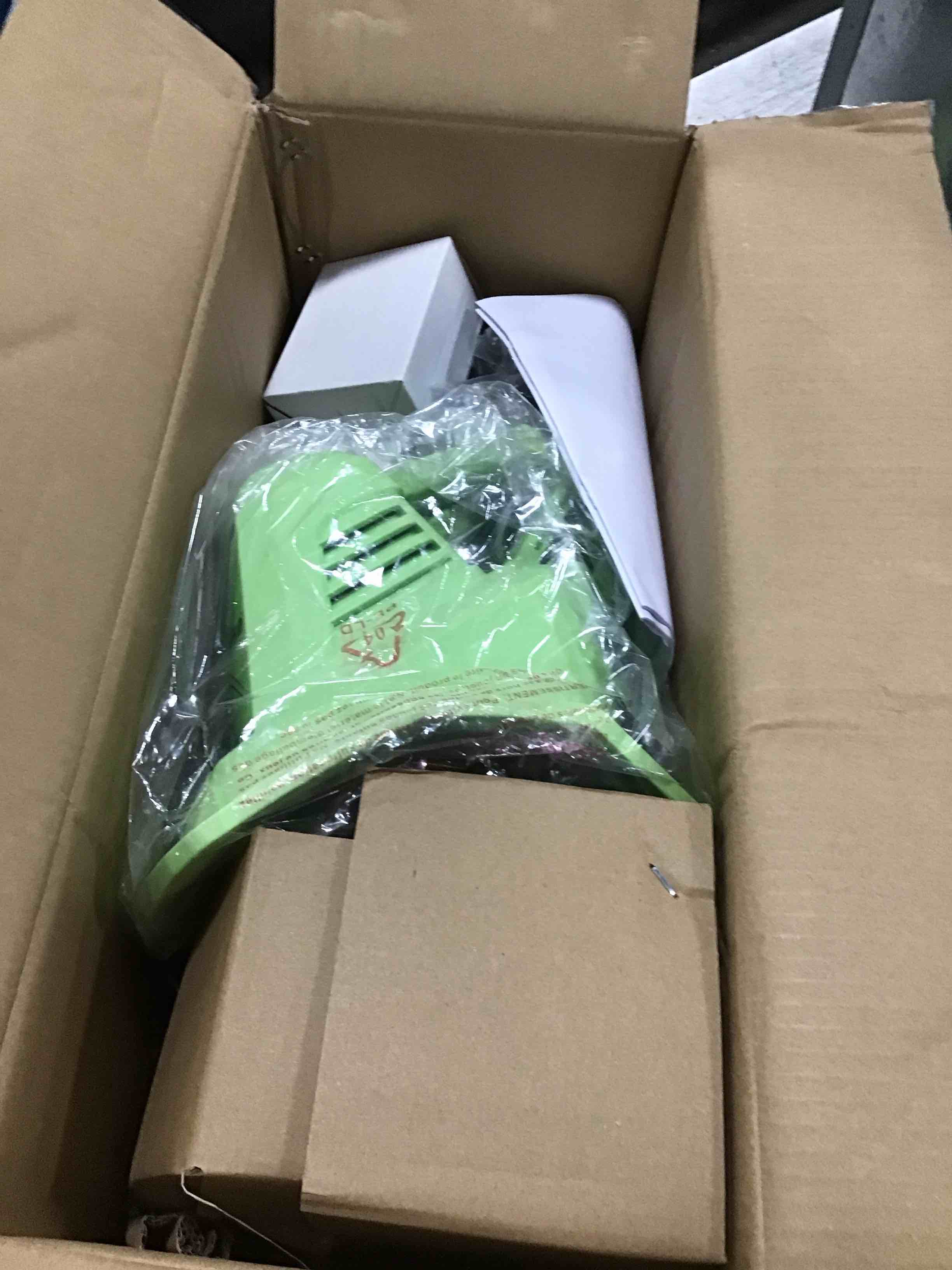 https://s3.amazonaws.com/lotting-images-prod/bidfta/PPE2319472_1743771076295.jpeg