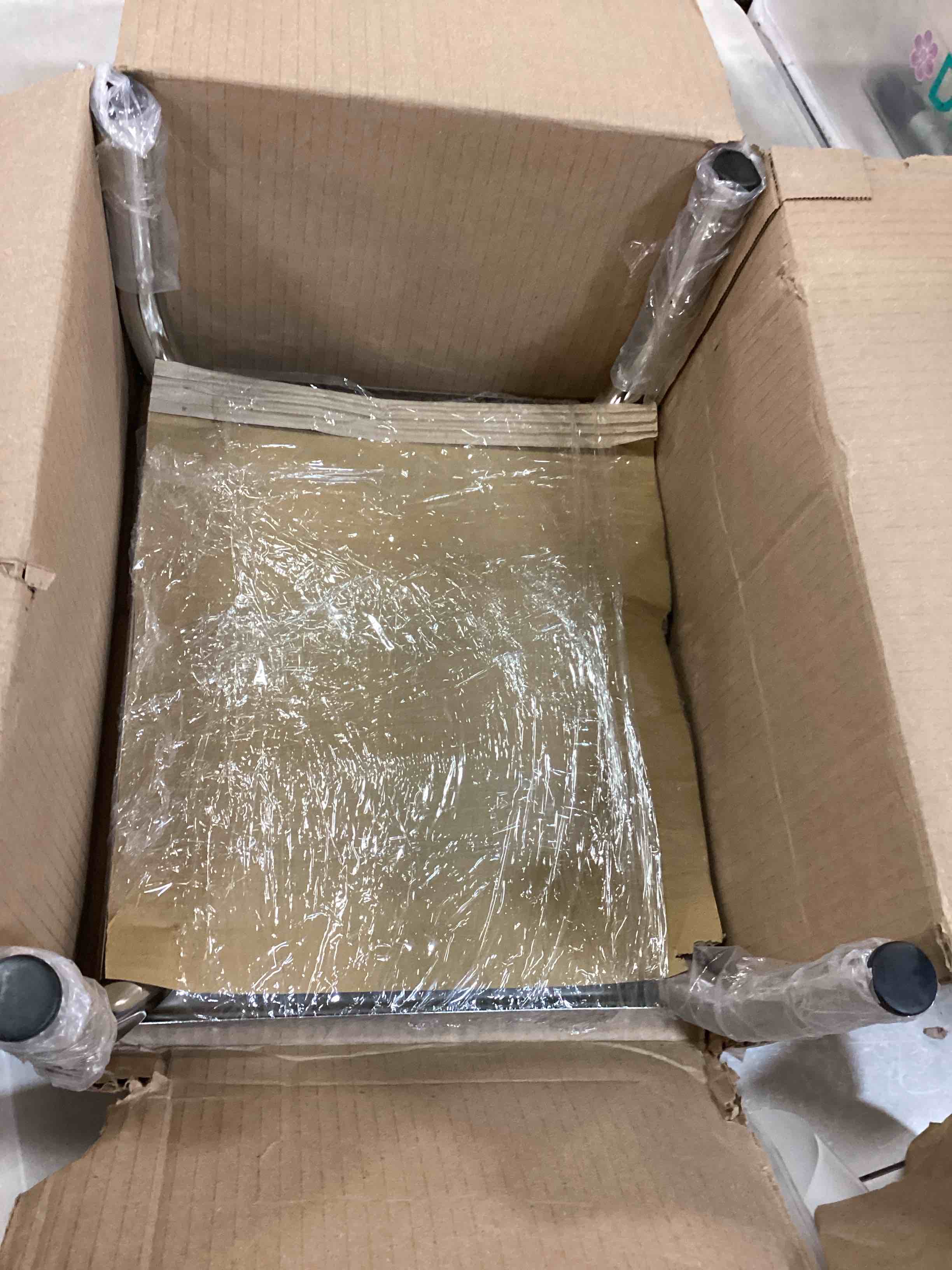 https://s3.amazonaws.com/lotting-images-prod/bidfta/PPE2319614_1745934852626.jpeg