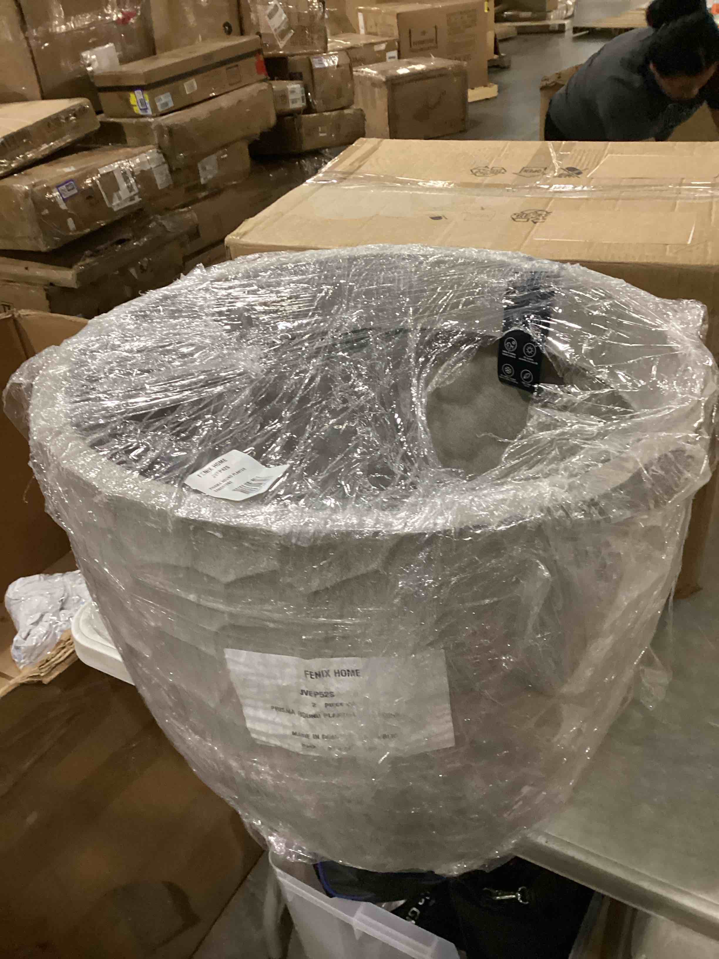 https://s3.amazonaws.com/lotting-images-prod/bidfta/PPE2344174_1751030807659.jpeg