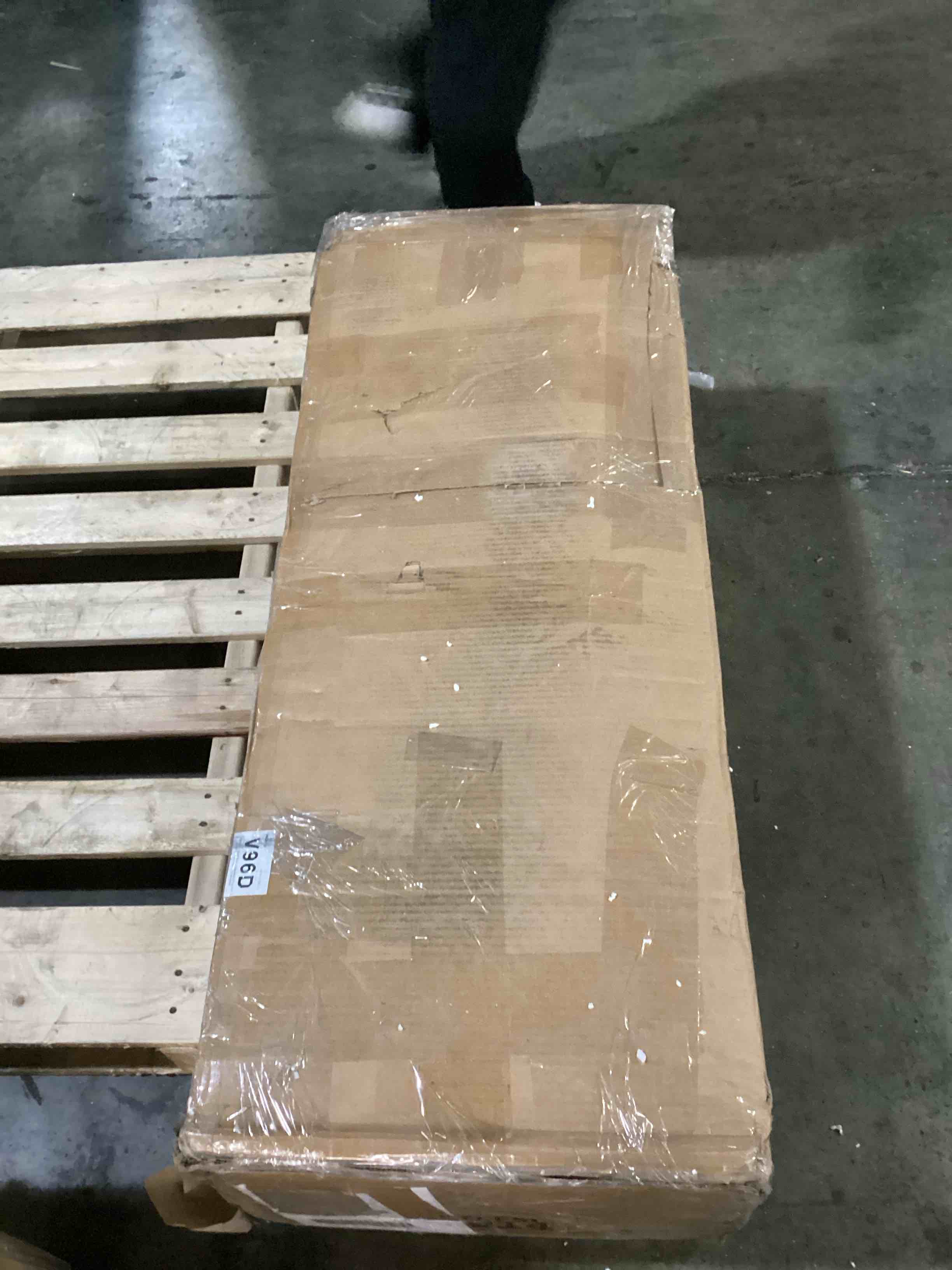 https://s3.amazonaws.com/lotting-images-prod/bidfta/PPE2344253_1751282247619.jpeg