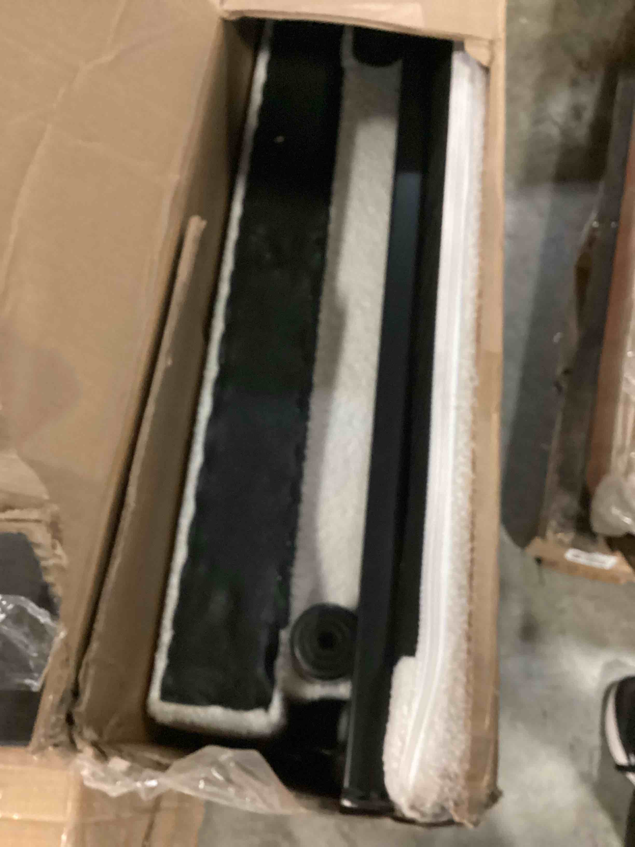 https://s3.amazonaws.com/lotting-images-prod/bidfta/PPE2344268_1751285244782.jpeg