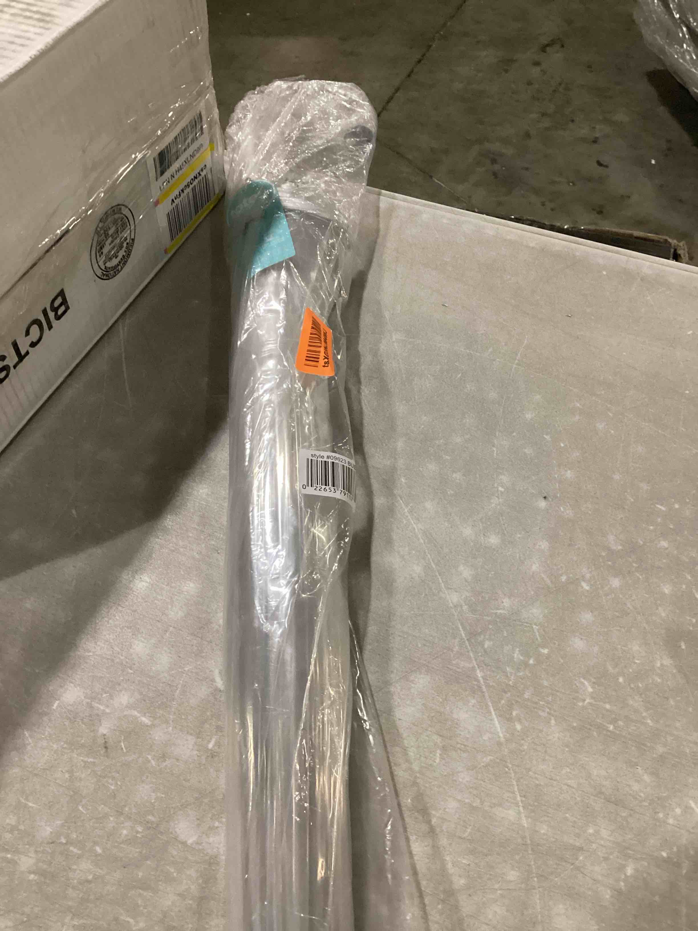 https://s3.amazonaws.com/lotting-images-prod/bidfta/PPE2344486_1751309606108.jpeg