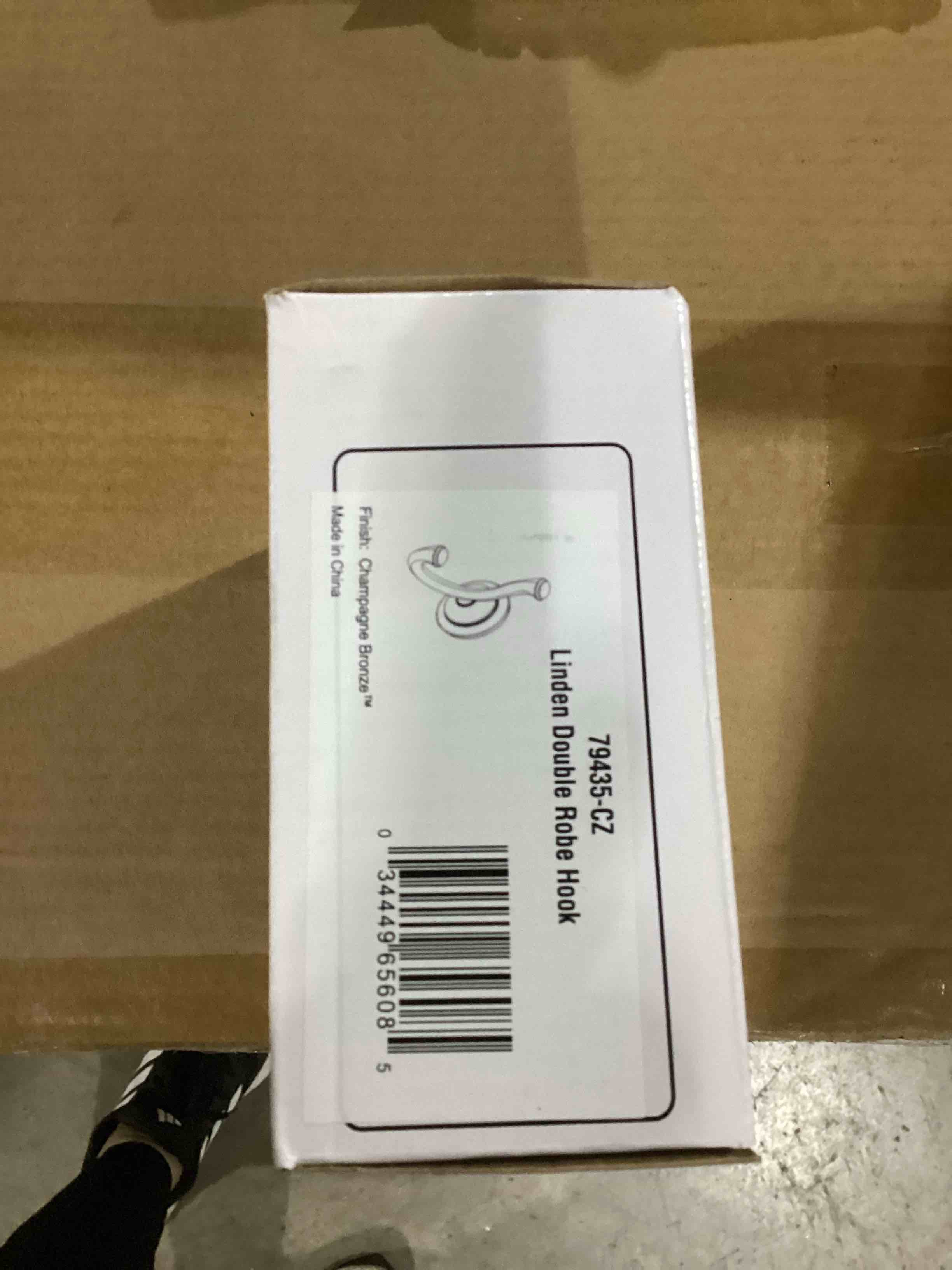 https://s3.amazonaws.com/lotting-images-prod/bidfta/PPE2344708_1751542597308.jpeg