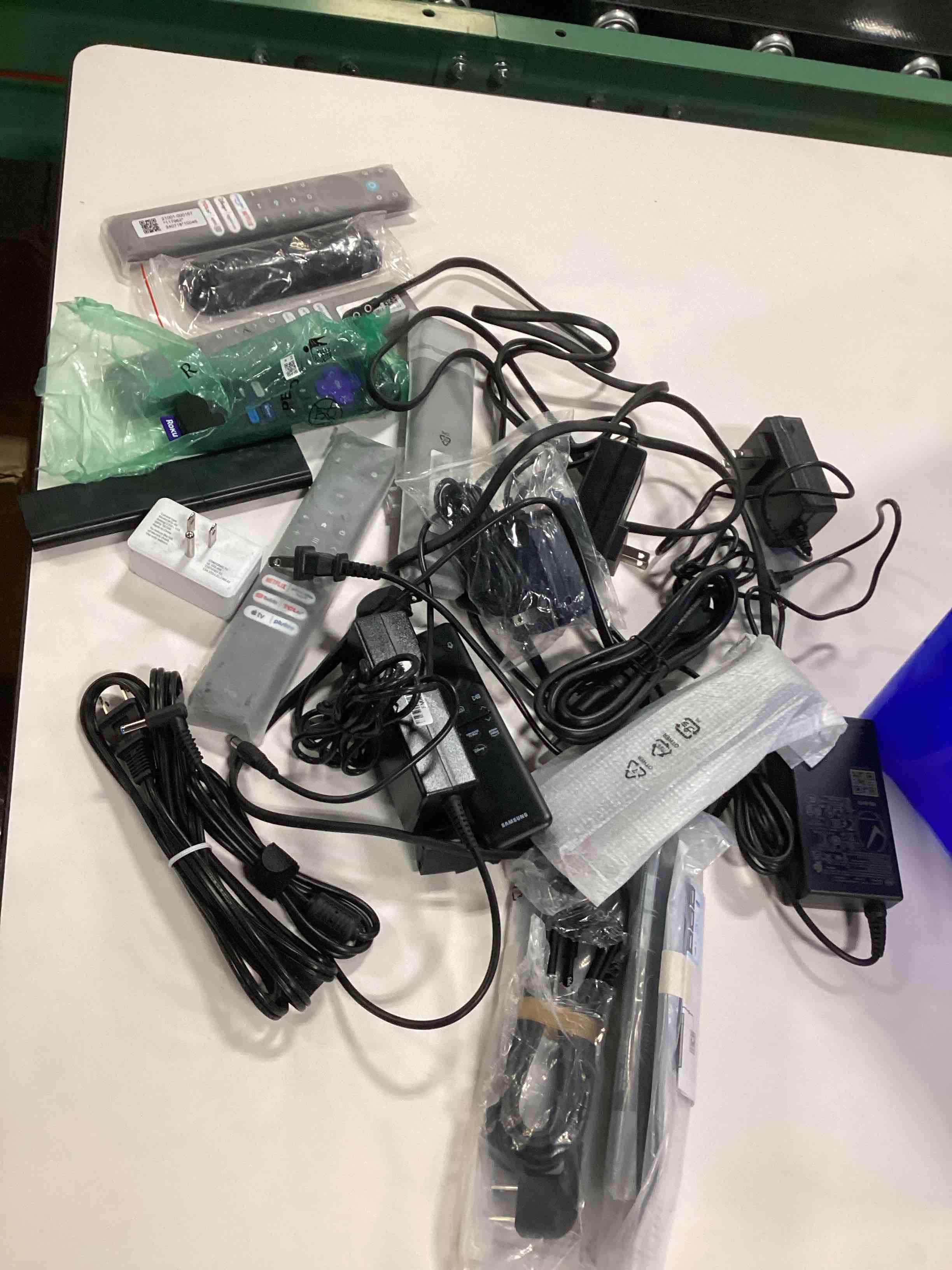 https://s3.amazonaws.com/lotting-images-prod/bidfta/PPE2345375_1752159690631.jpeg