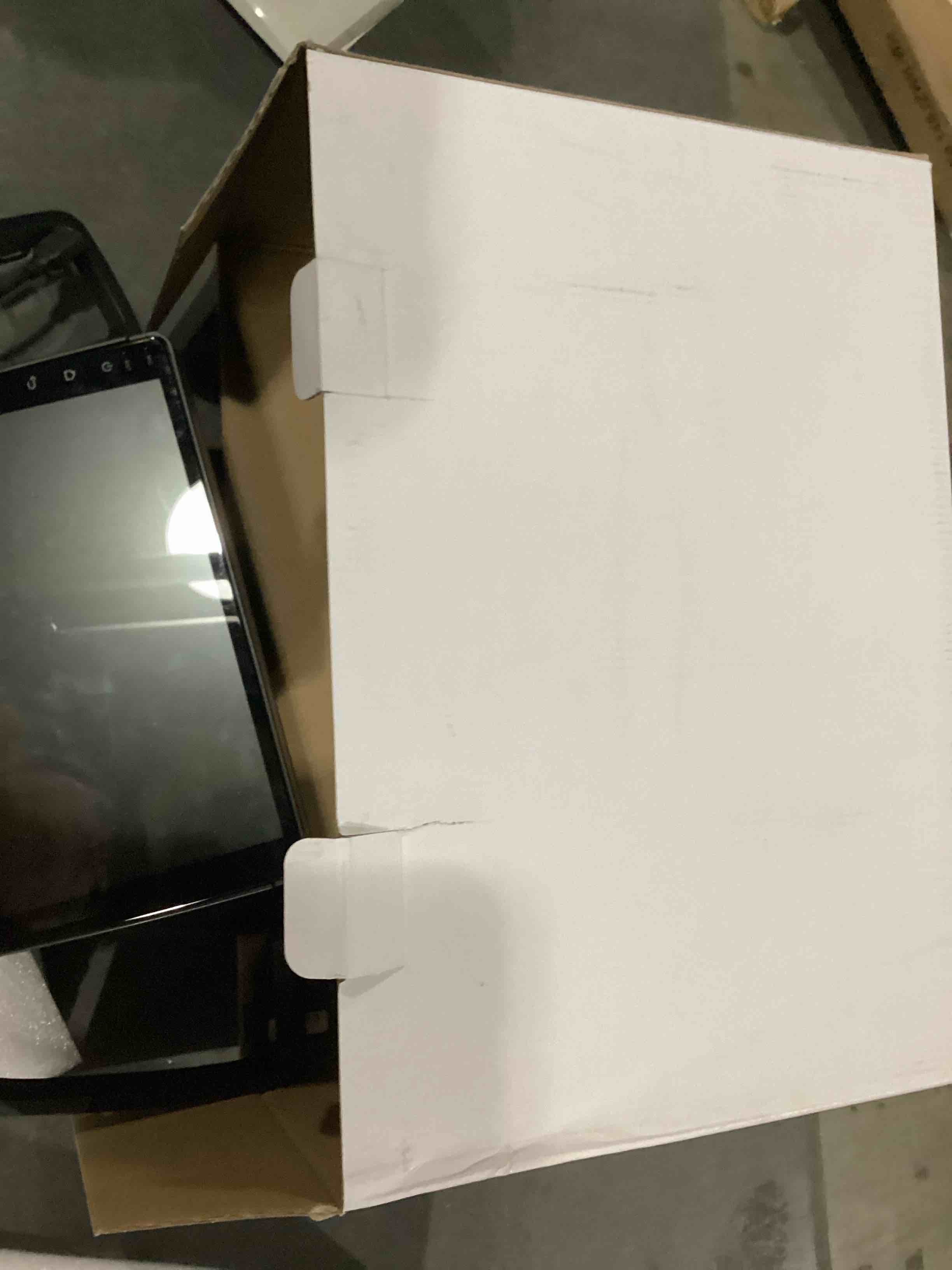 https://s3.amazonaws.com/lotting-images-prod/bidfta/PPE2347299_1750690400288.jpeg