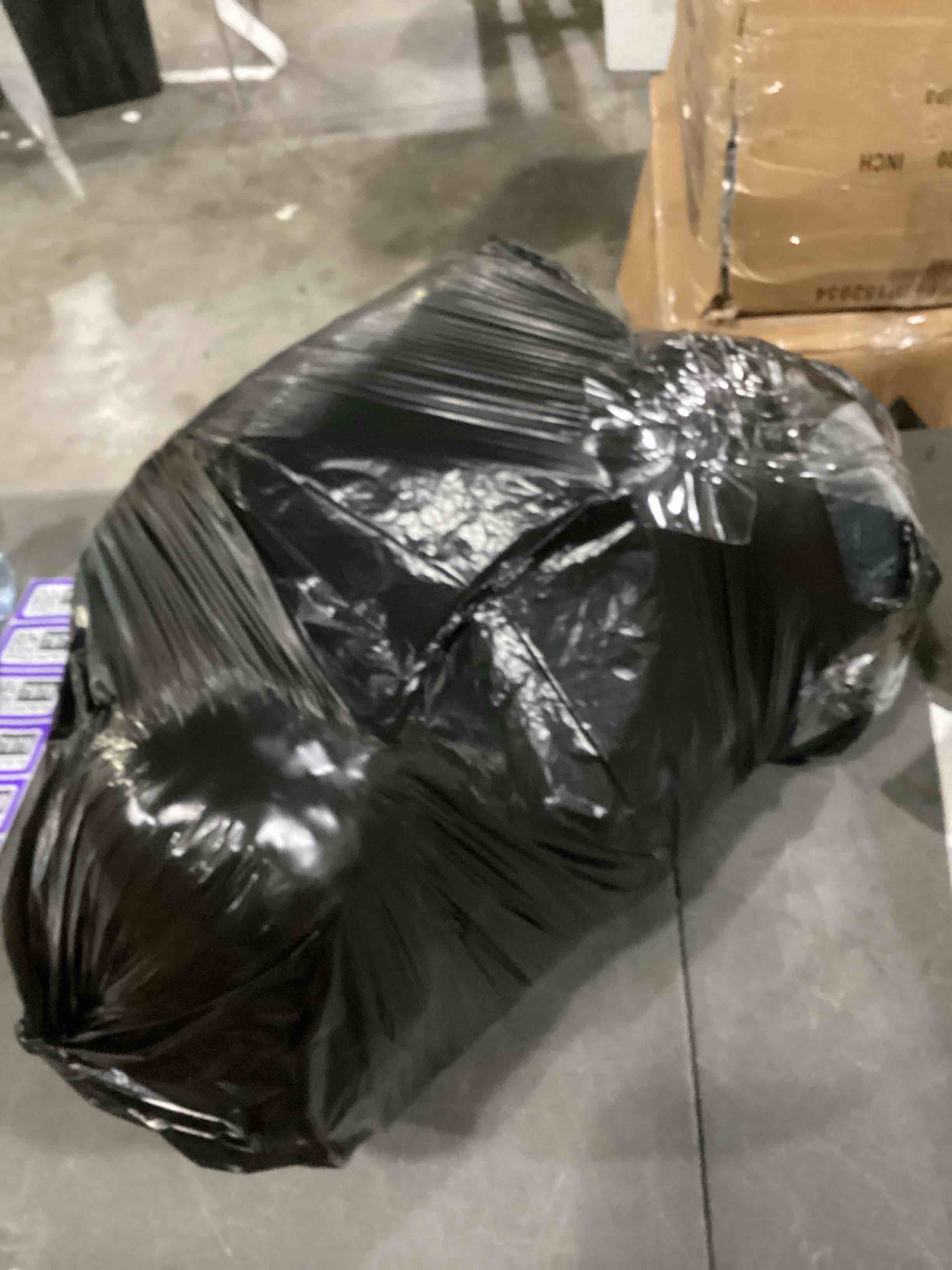 https://s3.amazonaws.com/lotting-images-prod/bidfta/PPE2348053_1751291377680.jpeg