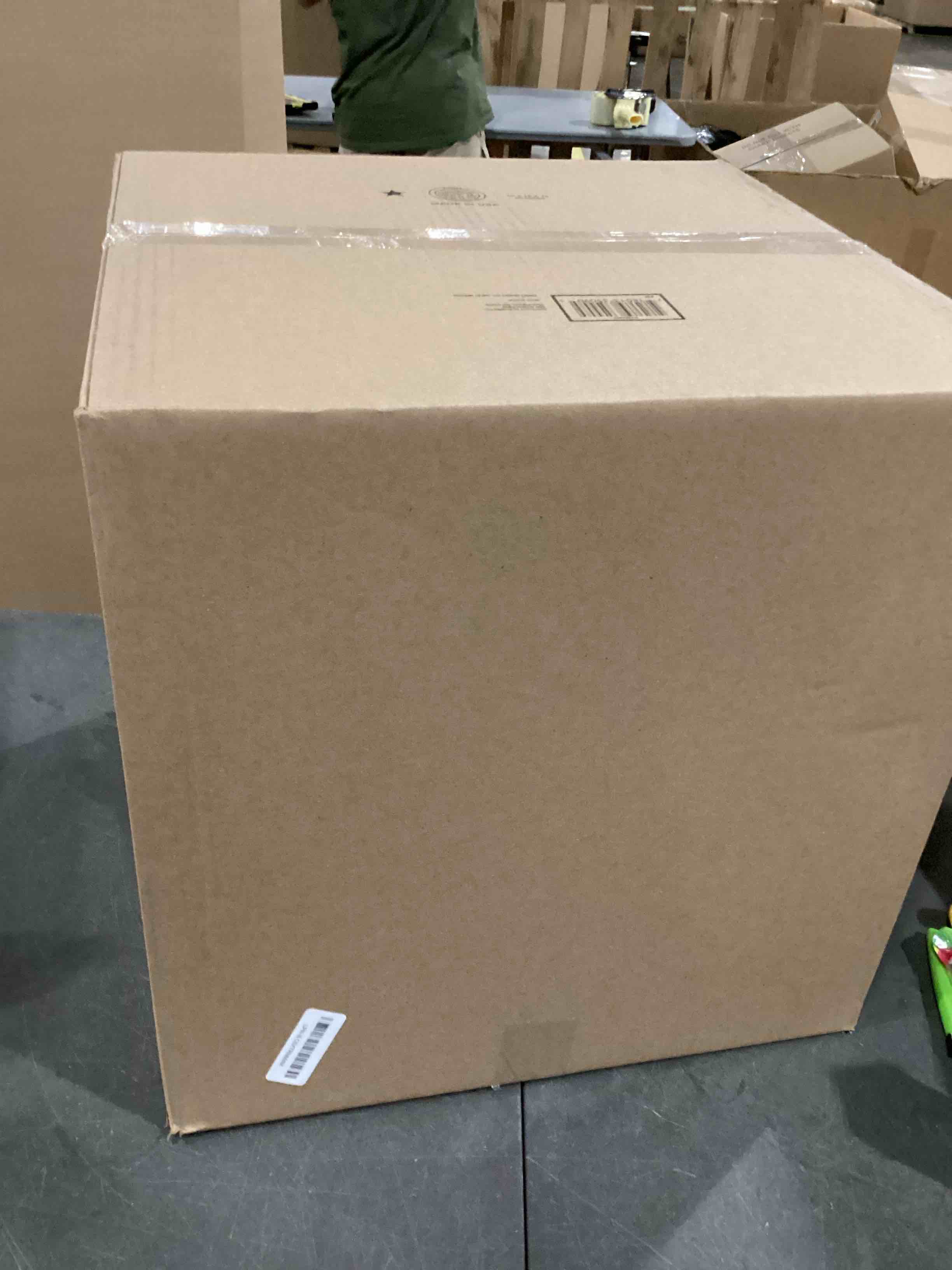 https://s3.amazonaws.com/lotting-images-prod/bidfta/PPE2348057_1751294443603.jpeg
