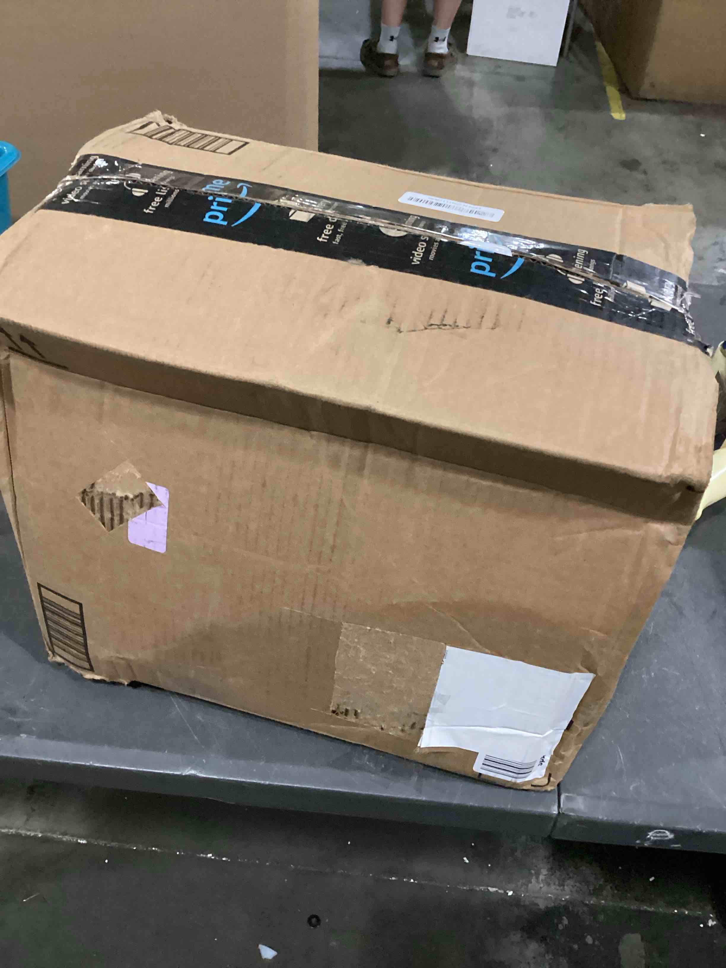 https://s3.amazonaws.com/lotting-images-prod/bidfta/PPE2348065_1751295421801.jpeg