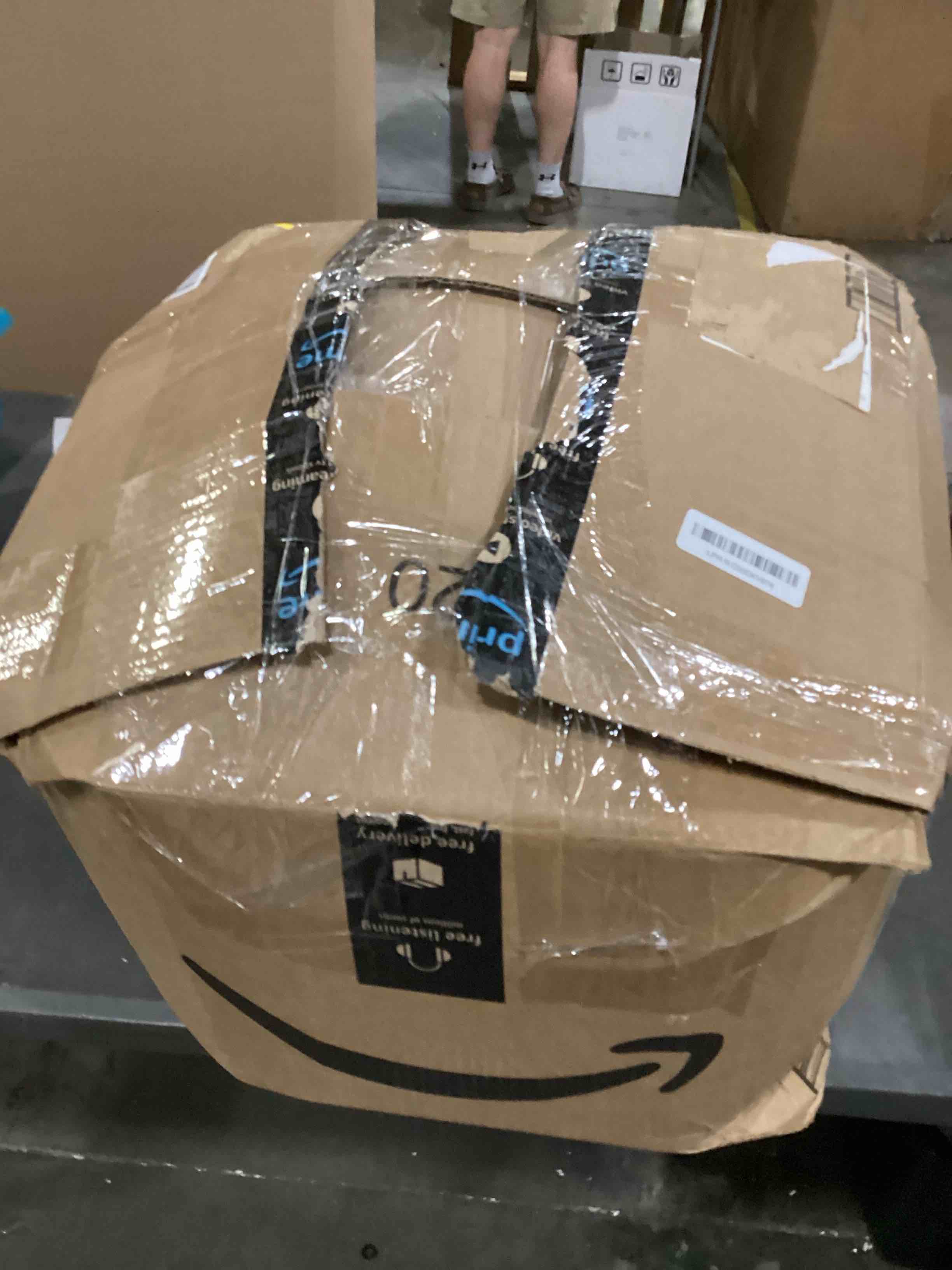 https://s3.amazonaws.com/lotting-images-prod/bidfta/PPE2348068_1751295147674.jpeg