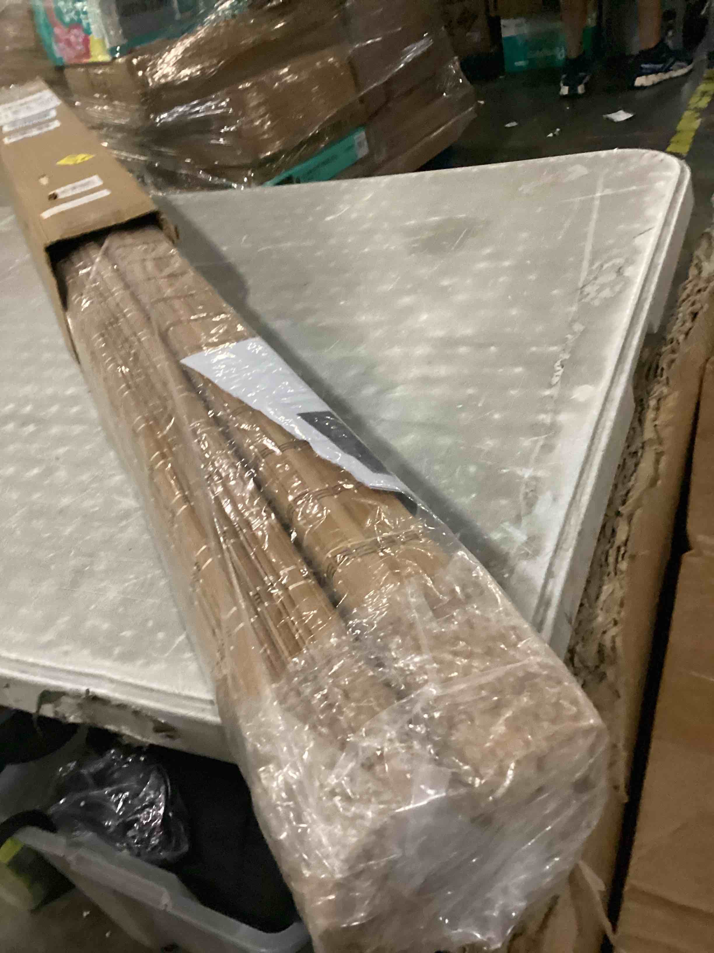 https://s3.amazonaws.com/lotting-images-prod/bidfta/PPE2350391_1749741567041.jpeg