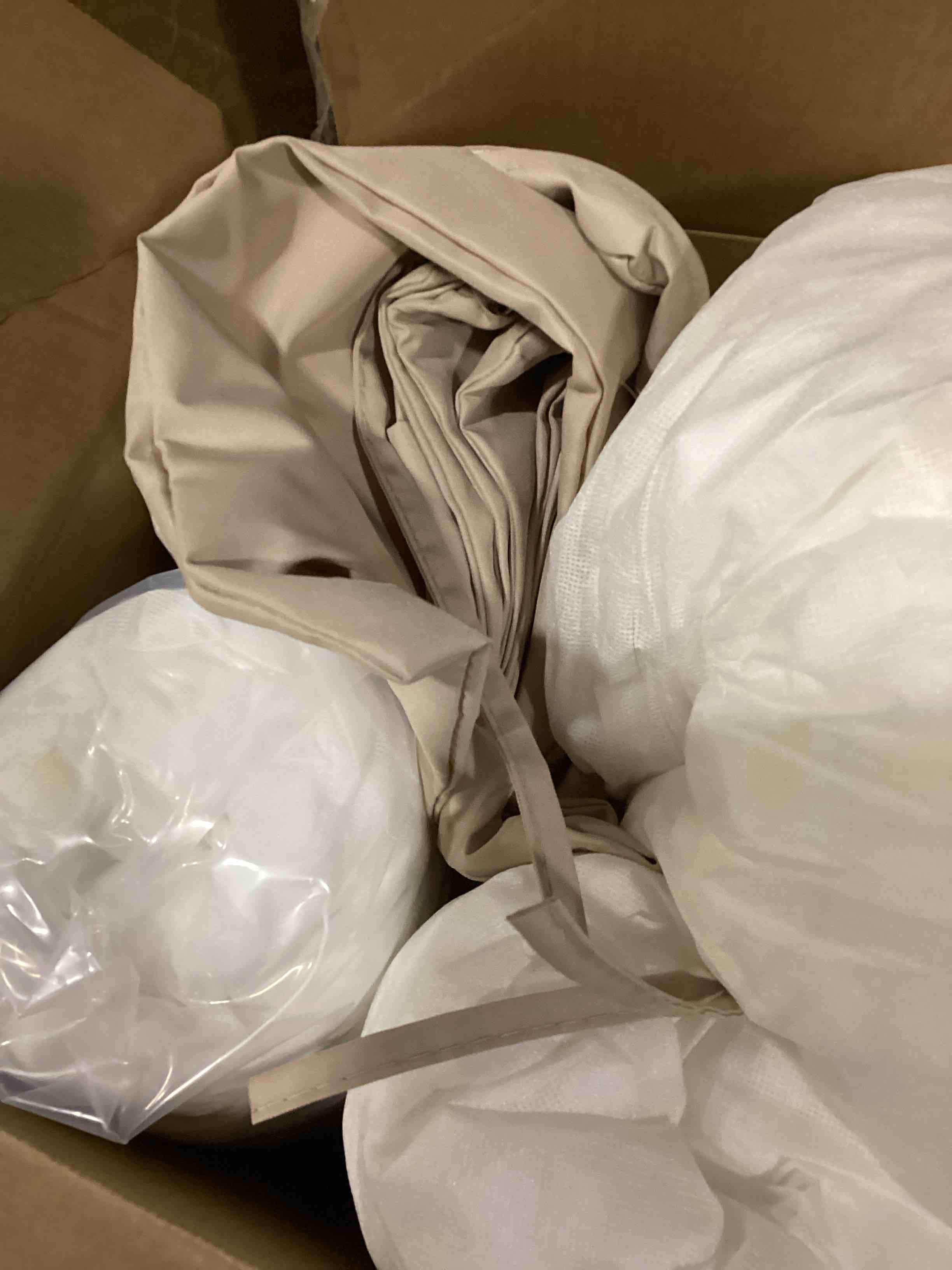 https://s3.amazonaws.com/lotting-images-prod/bidfta/PPE2350450_1749812681347.jpeg