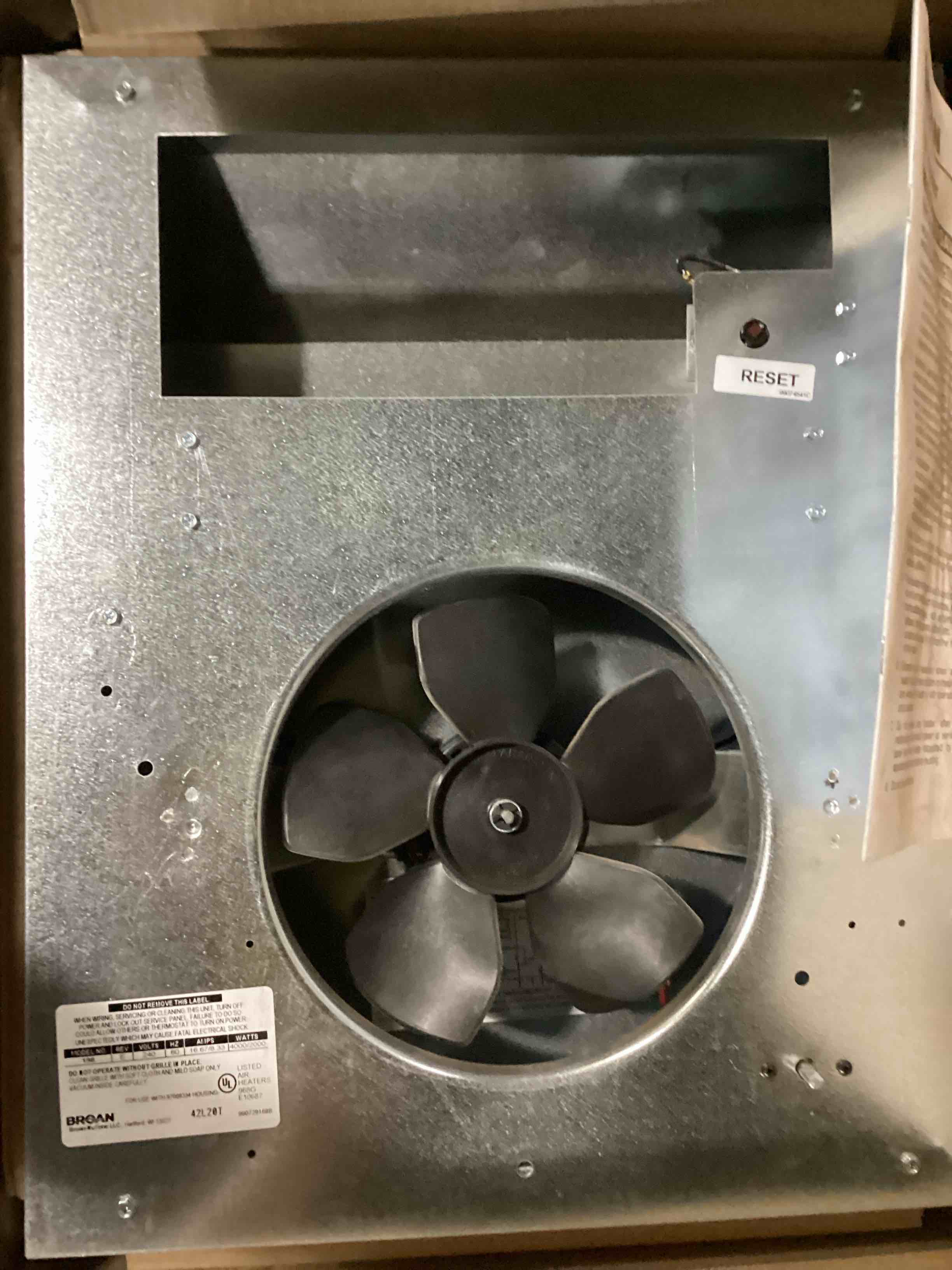 https://s3.amazonaws.com/lotting-images-prod/bidfta/PPE2350453_1749813094858.jpeg
